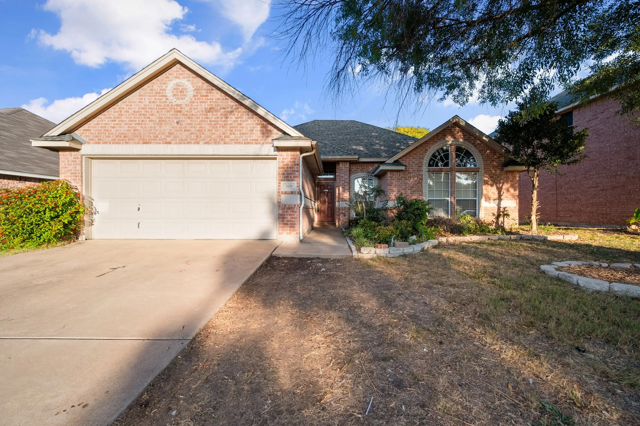 Single Family Residence For Rent