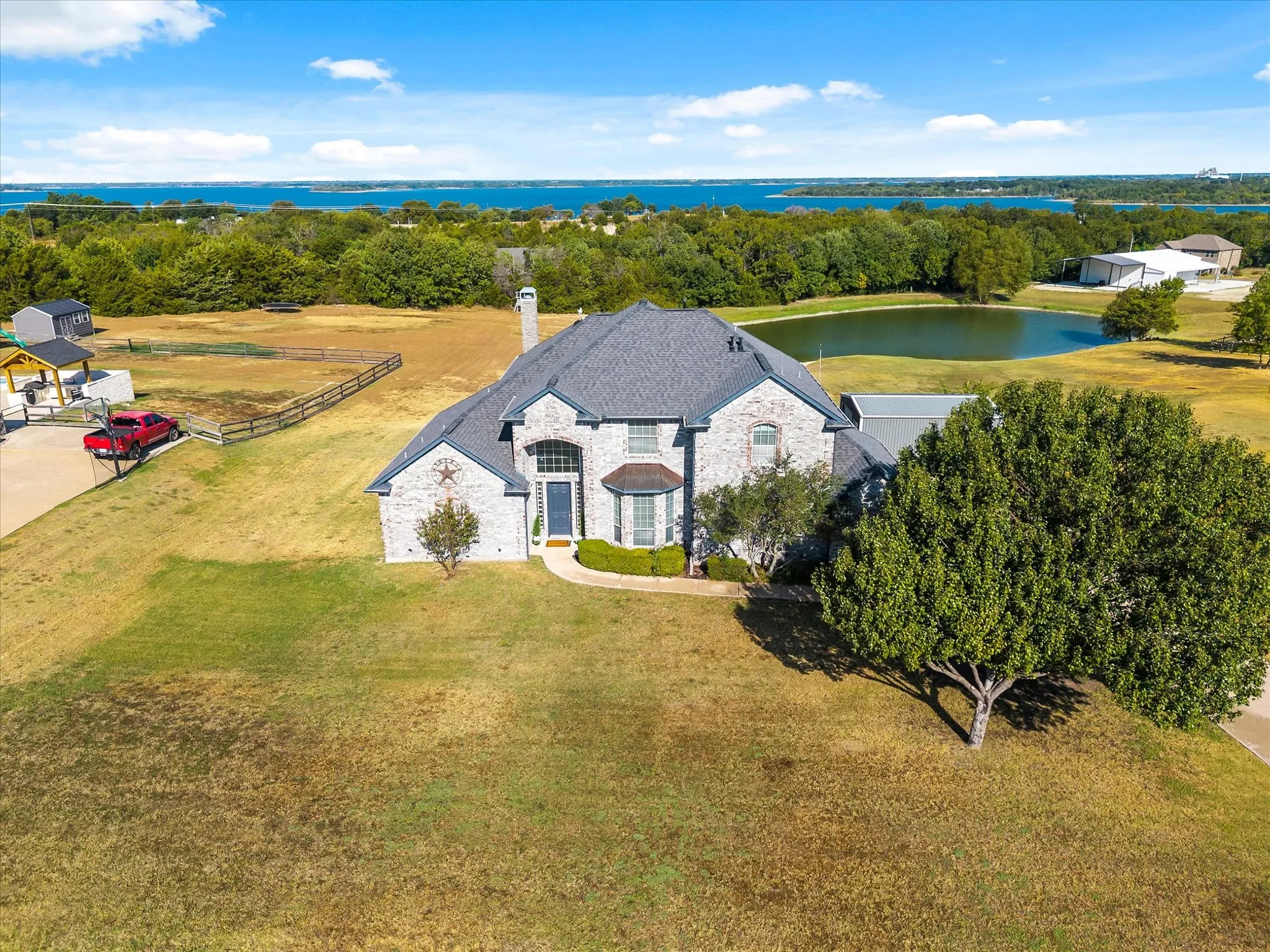 Enjoy your country vistas and views here!