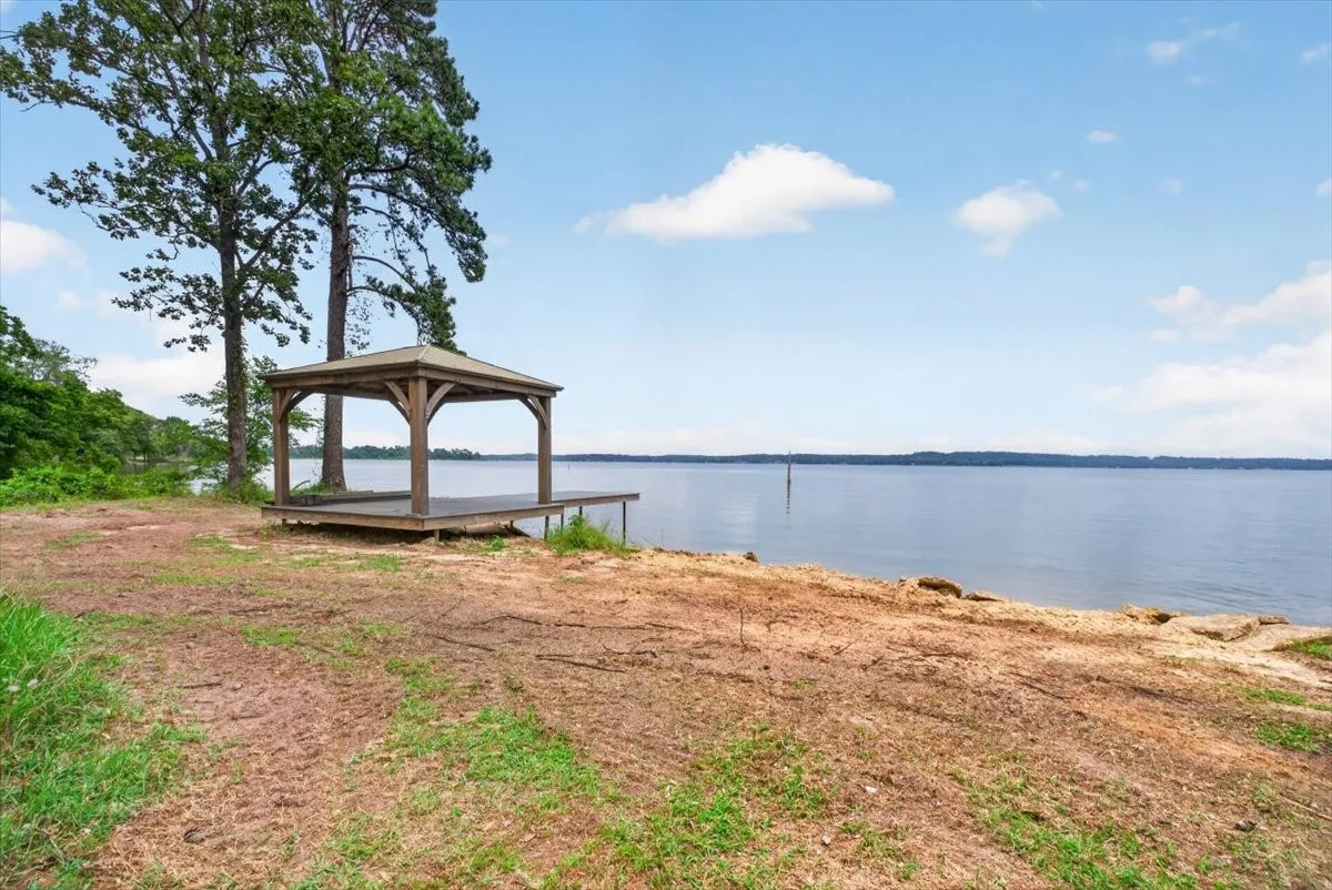 Single Family Residence For Sale in Henderson County , 21277 Joe Paul Lane R, Chandler, Texas 75758, 2 Bedroom, 2 Bathroom, 3 Garage spaces, 1,400 Sqft, built in 2023, mls#21366376, Real Estate Agent in Chandler, Homes For Sale in Henderson county, Homes For Sale in Chandler, Realtor in Chandler Texas, Real Estate Brokerage Independent Realty Texas, Luminita Cordes Realtor