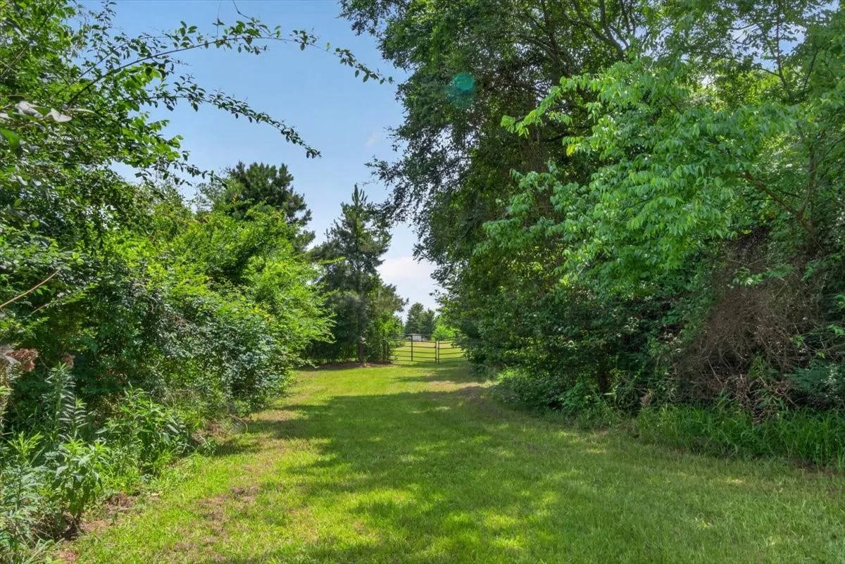 Single Family Residence For Sale in Henderson County , 21277 Joe Paul Lane R, Chandler, Texas 75758, 2 Bedroom, 2 Bathroom, 3 Garage spaces, 1,400 Sqft, built in 2023, mls#21366376, Real Estate Agent in Chandler, Homes For Sale in Henderson county, Homes For Sale in Chandler, Realtor in Chandler Texas, Real Estate Brokerage Independent Realty Texas, Luminita Cordes Realtor