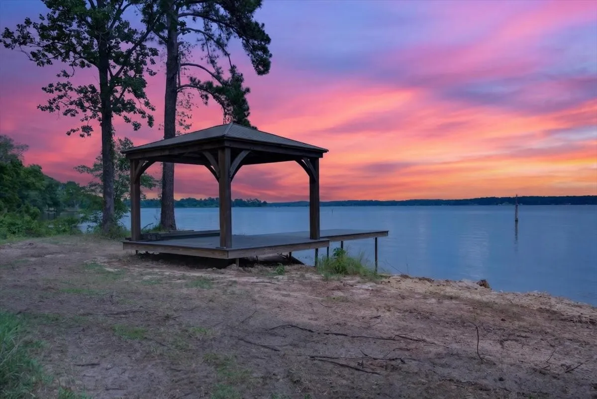 Single Family Residence For Sale in Henderson County , 21277 Joe Paul Lane R, Chandler, Texas 75758, 2 Bedroom, 2 Bathroom, 3 Garage spaces, 1,400 Sqft, built in 2023, mls#21366376, Real Estate Agent in Chandler, Homes For Sale in Henderson county, Homes For Sale in Chandler, Realtor in Chandler Texas, Real Estate Brokerage Independent Realty Texas, Luminita Cordes Realtor