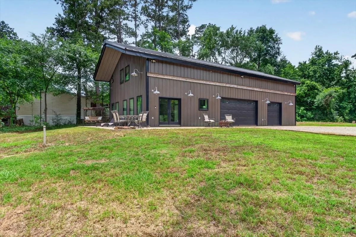Single Family Residence For Sale in Henderson County , 21277 Joe Paul Lane R, Chandler, Texas 75758, 2 Bedroom, 2 Bathroom, 3 Garage spaces, 1,400 Sqft, built in 2023, mls#21366376, Real Estate Agent in Chandler, Homes For Sale in Henderson county, Homes For Sale in Chandler, Realtor in Chandler Texas, Real Estate Brokerage Independent Realty Texas, Luminita Cordes Realtor