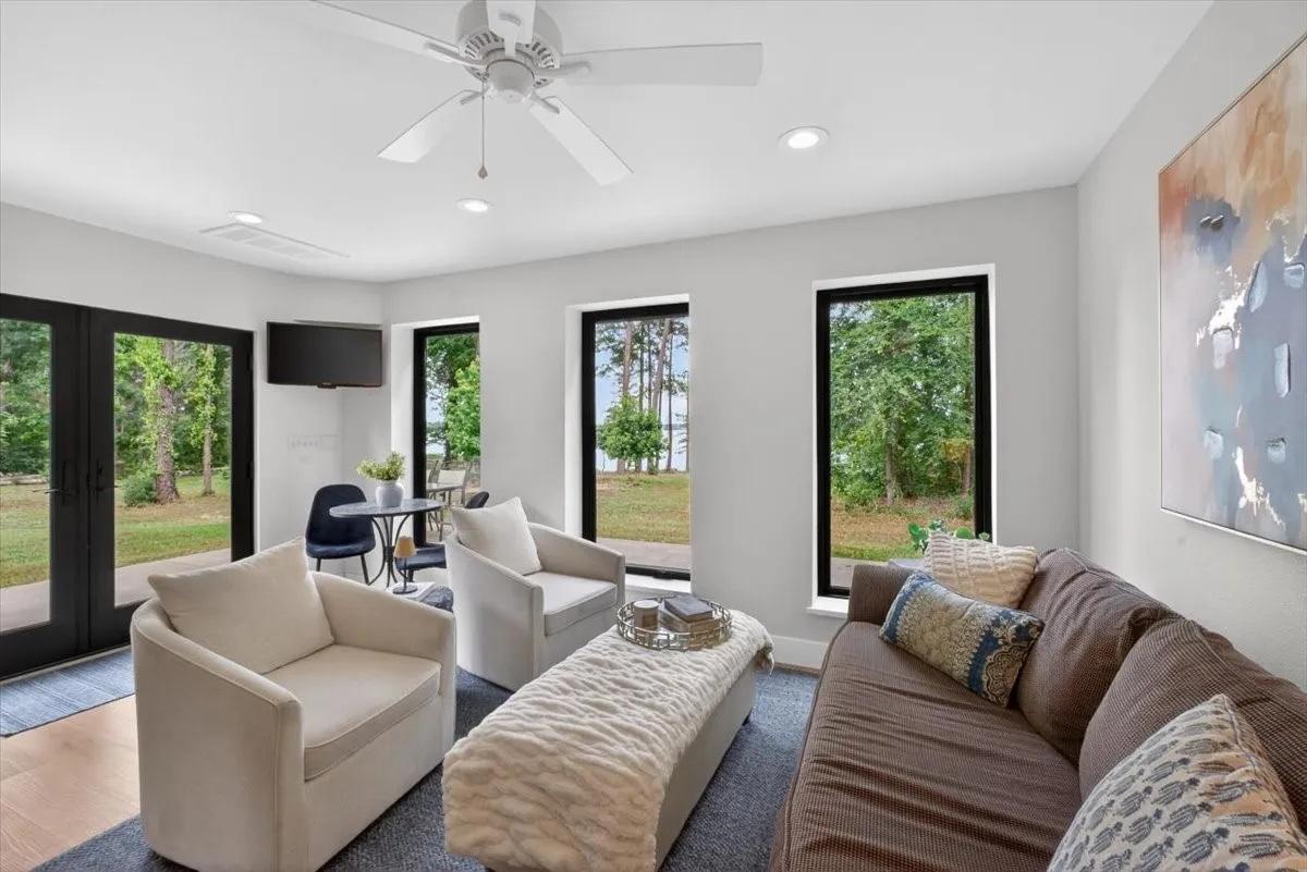 Single Family Residence For Sale in Henderson County , 21277 Joe Paul Lane R, Chandler, Texas 75758, 2 Bedroom, 2 Bathroom, 3 Garage spaces, 1,400 Sqft, built in 2023, mls#21366376, Real Estate Agent in Chandler, Homes For Sale in Henderson county, Homes For Sale in Chandler, Realtor in Chandler Texas, Real Estate Brokerage Independent Realty Texas, Luminita Cordes Realtor