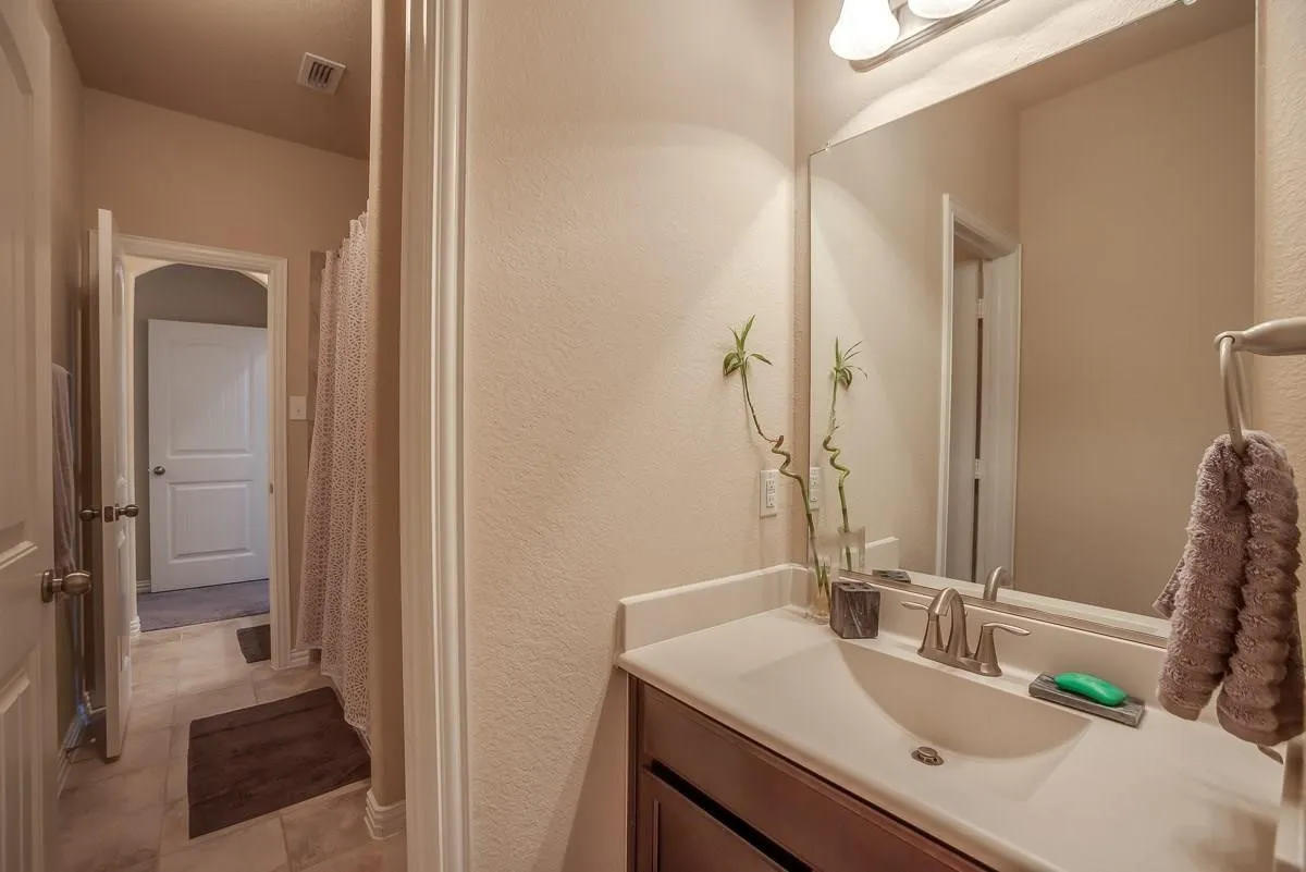 Single Family Residence For Rent in Denton County , 5209 Texana Drive, Frisco, Texas 75036, 4 Bedroom, 2 Bathroom, 2 Garage spaces, 2,063 Sqft, built in 2016, mls#21388030, Real Estate Agent in Frisco, Homes For Rent in Denton county, Homes For Rent in Frisco, Realtor in Frisco Texas, Real Estate Brokerage Independent Realty Texas, Luminita Cordes Realtor