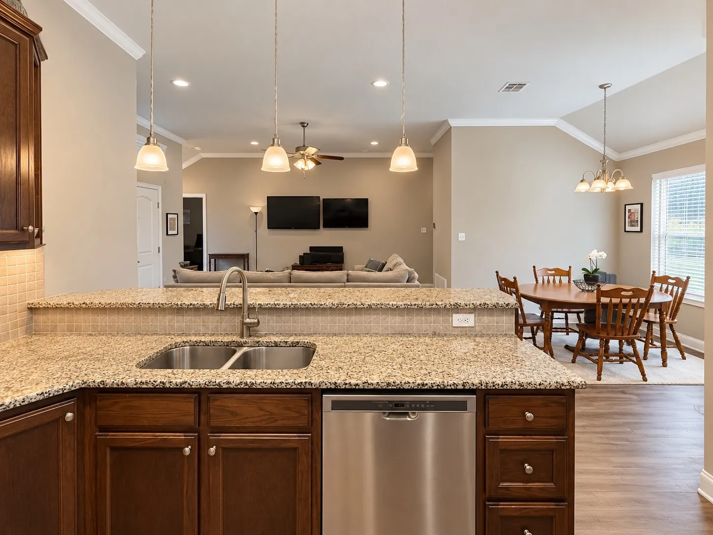Single Family Residence For Sale in Mc Lennan County , 208 Church Avenue, Waco, Texas 76706, 4 Bedroom, 5 Bathroom, Garage spaces, 1,575 Sqft, built in 2017, mls#21385208, Real Estate Agent in Waco, Homes For Sale in Mc Lennan county, Homes For Sale in Waco, Realtor in Waco Texas, Real Estate Brokerage Independent Realty Texas, Luminita Cordes Realtor