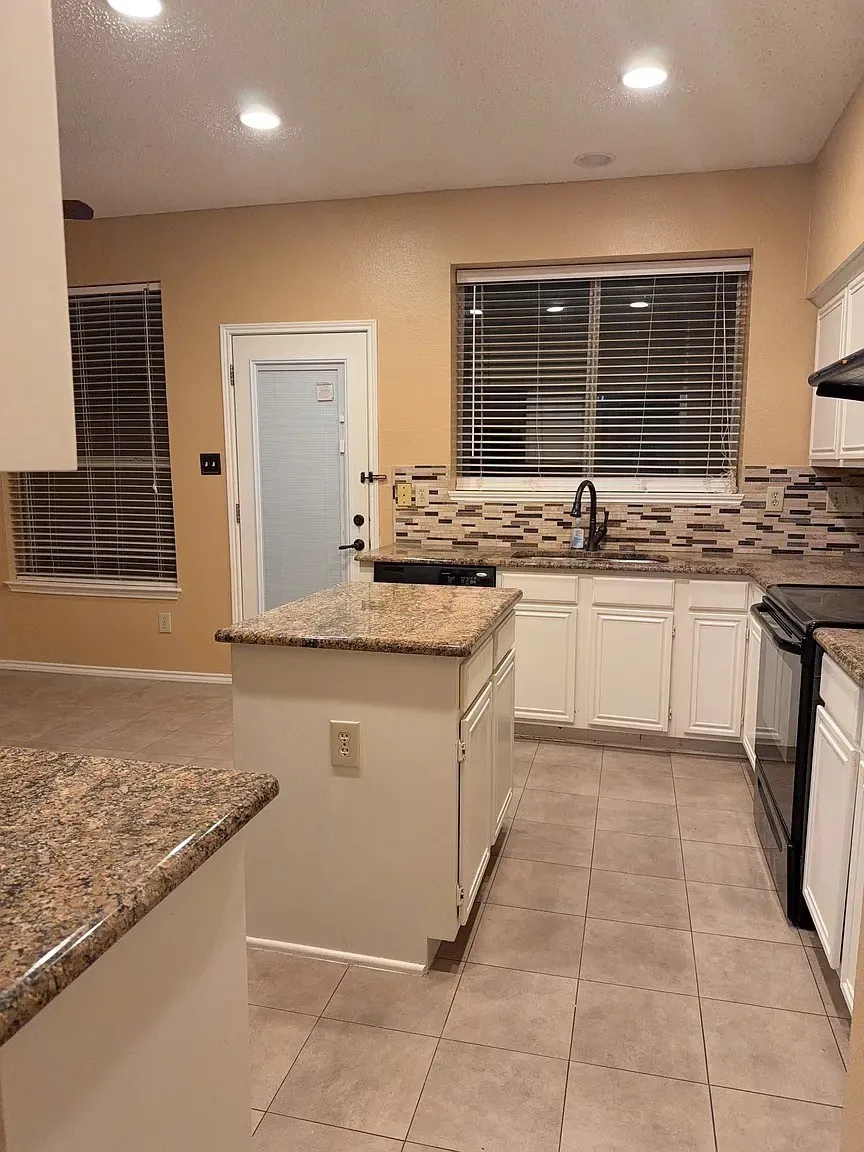 Single Family Residence For Rent in Collin County , 1208 Canoe Lane, Plano, Texas 75023, 5 Bedroom, 3 Bathroom, 2 Garage spaces, 2,068 Sqft, built in 1992, mls#21390832, Real Estate Agent in Plano, Homes For Rent in Collin county, Homes For Rent in Plano, Realtor in Plano Texas, Real Estate Brokerage Independent Realty Texas, Luminita Cordes Realtor