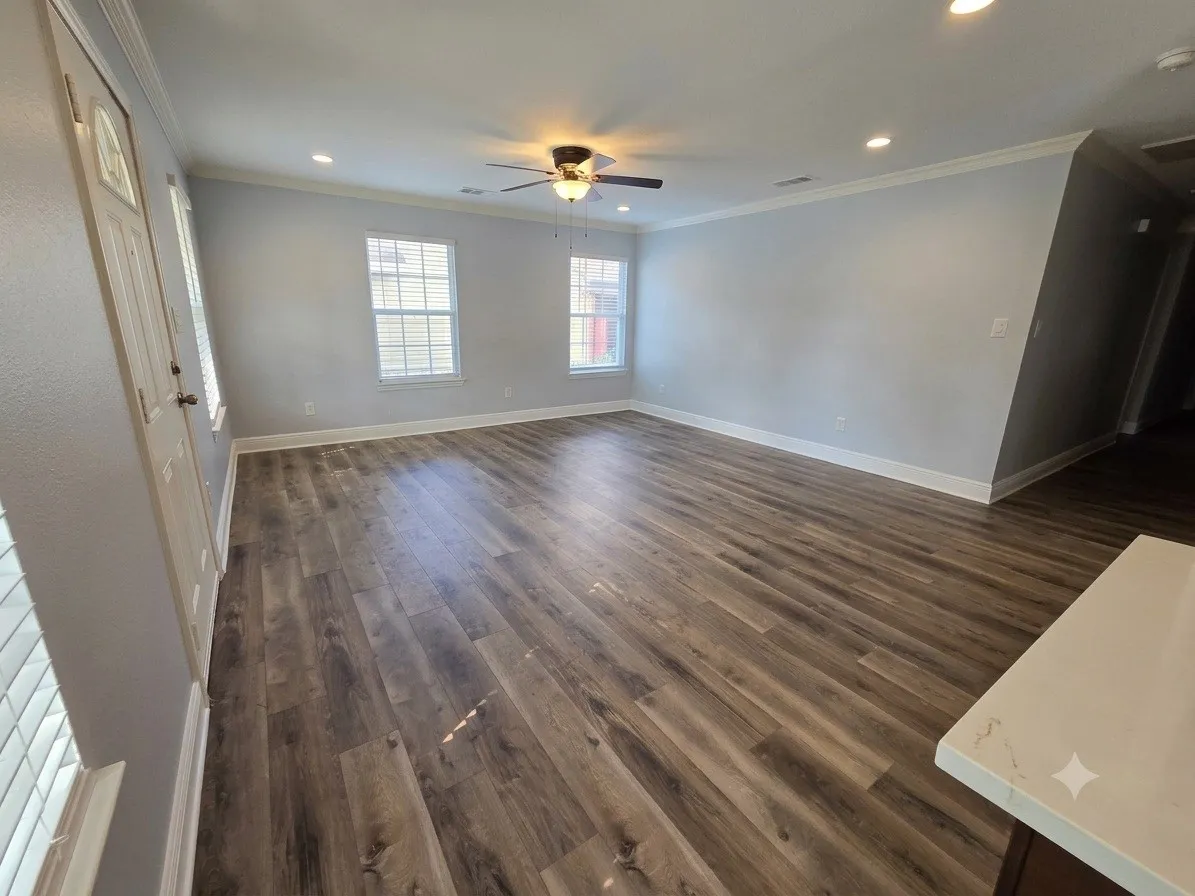 Single Family Residence For Rent in Dallas County , 914 17th Street, Grand Prairie, Texas 75050, 3 Bedroom, 2 Bathroom, Garage spaces, 1,310 Sqft, built in 1949, mls#21389744, Real Estate Agent in Grand Prairie, Homes For Rent in Dallas county, Homes For Rent in Grand Prairie, Realtor in Grand Prairie Texas, Real Estate Brokerage Independent Realty Texas, Luminita Cordes Realtor