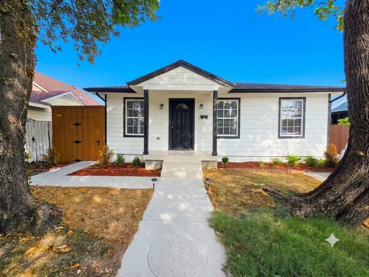 Single Family Residence For Rent in Dallas County , 914 17th Street, Grand Prairie, Texas 75050, 3 Bedroom, 2 Bathroom, Garage spaces, 1,310 Sqft, built in 1949, mls#21389744, Real Estate Agent in Grand Prairie, Homes For Rent in Dallas county, Homes For Rent in Grand Prairie, Realtor in Grand Prairie Texas, Real Estate Brokerage Independent Realty Texas, Luminita Cordes Realtor