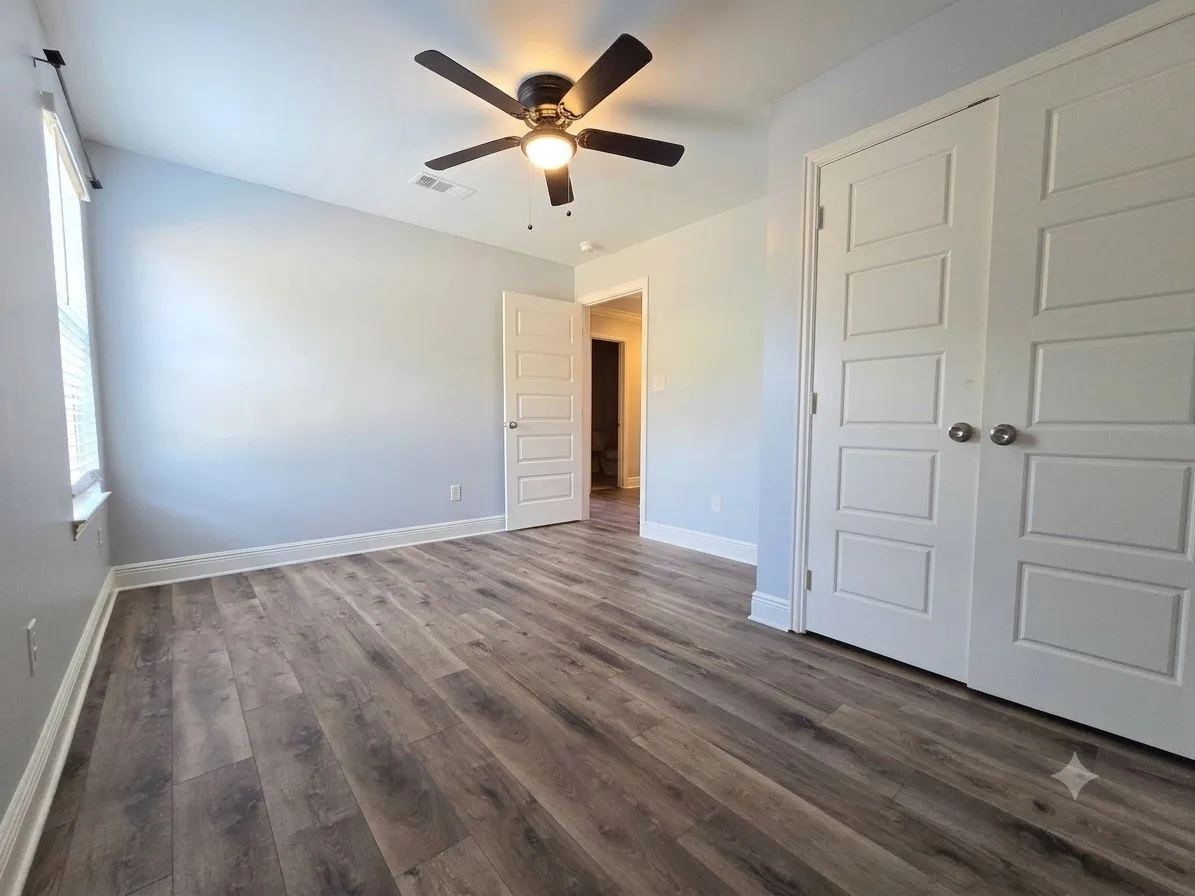 Single Family Residence For Rent in Dallas County , 914 17th Street, Grand Prairie, Texas 75050, 3 Bedroom, 2 Bathroom, Garage spaces, 1,310 Sqft, built in 1949, mls#21389744, Real Estate Agent in Grand Prairie, Homes For Rent in Dallas county, Homes For Rent in Grand Prairie, Realtor in Grand Prairie Texas, Real Estate Brokerage Independent Realty Texas, Luminita Cordes Realtor