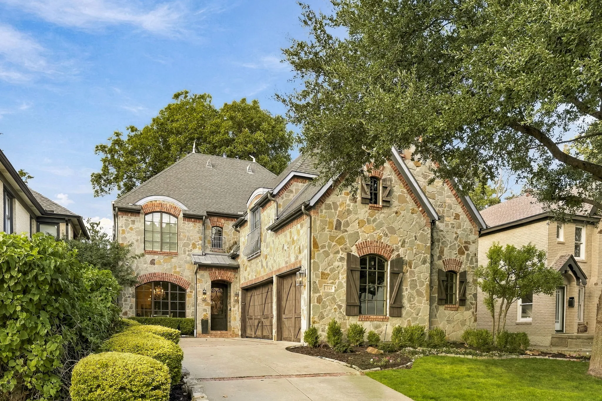 Single Family Residence For Sale