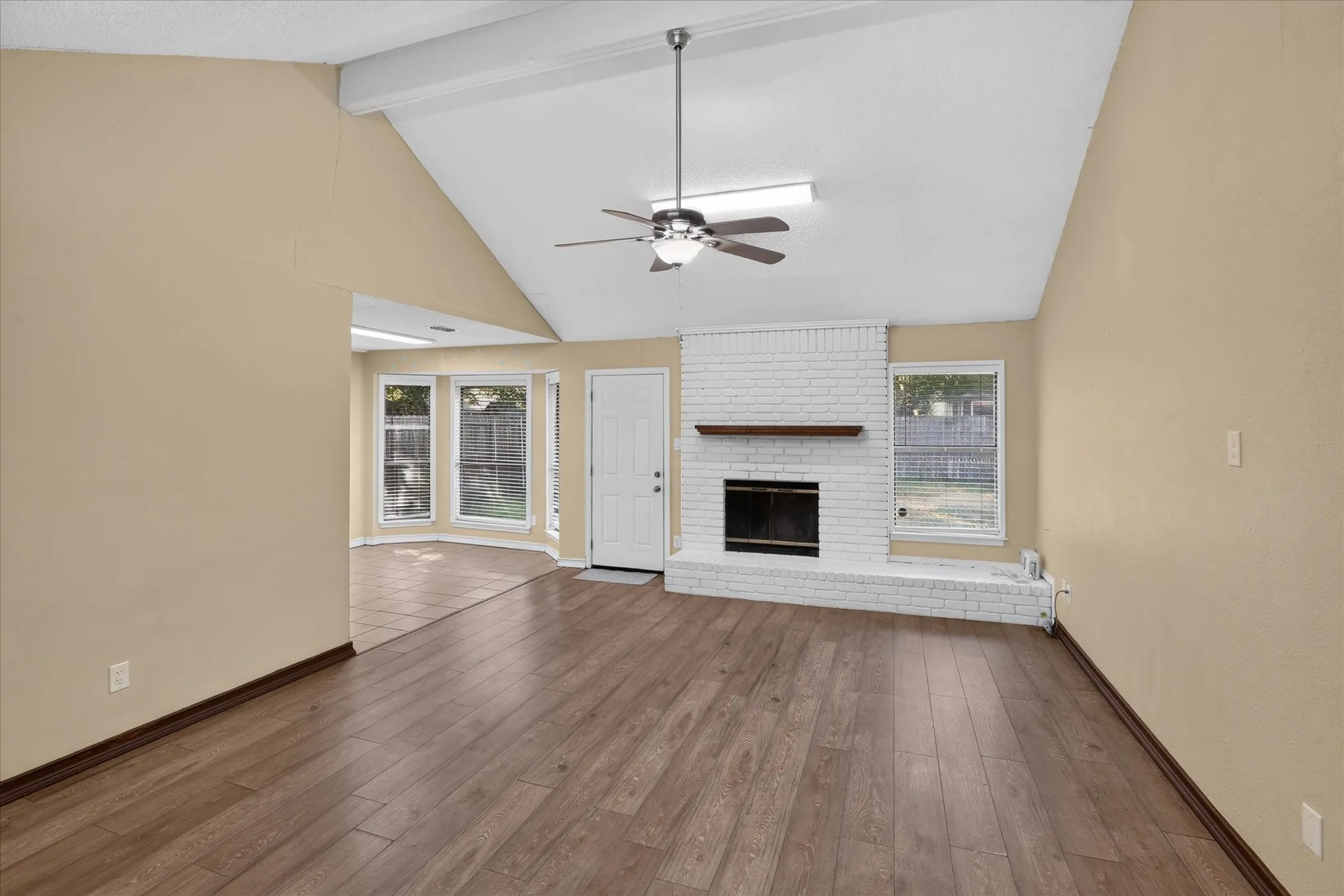 Single Family Residence For Sale in Tarrant County , 2413 Channing Drive, Grand Prairie, Texas 75052, 3 Bedroom, 2 Bathroom, 2 Garage spaces, 1,394 Sqft, built in 1983, mls#21390383, Real Estate Agent in Grand Prairie, Homes For Sale in Tarrant county, Homes For Sale in Grand Prairie, Realtor in Grand Prairie Texas, Real Estate Brokerage Independent Realty Texas, Luminita Cordes Realtor