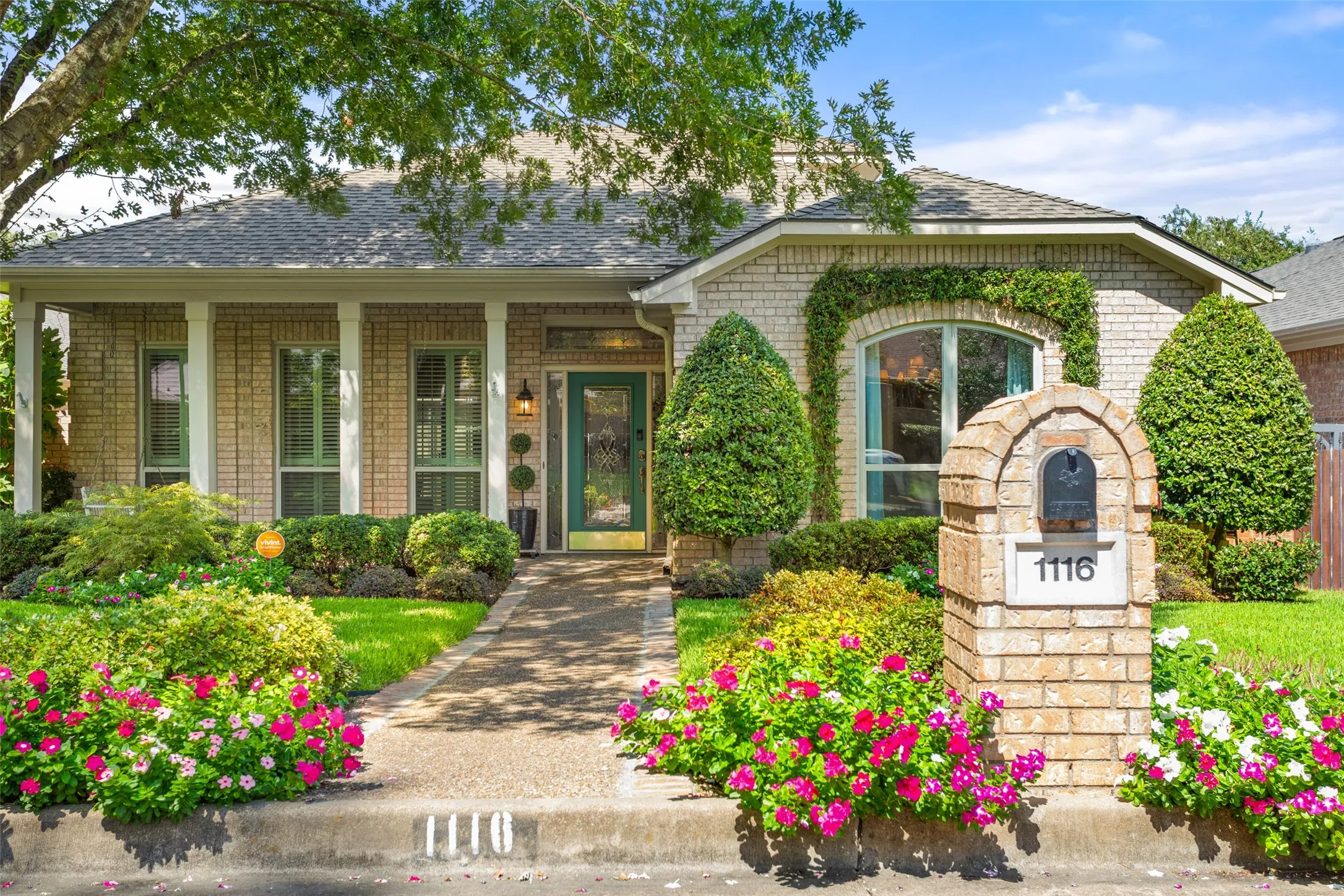 Single Family Residence For Sale