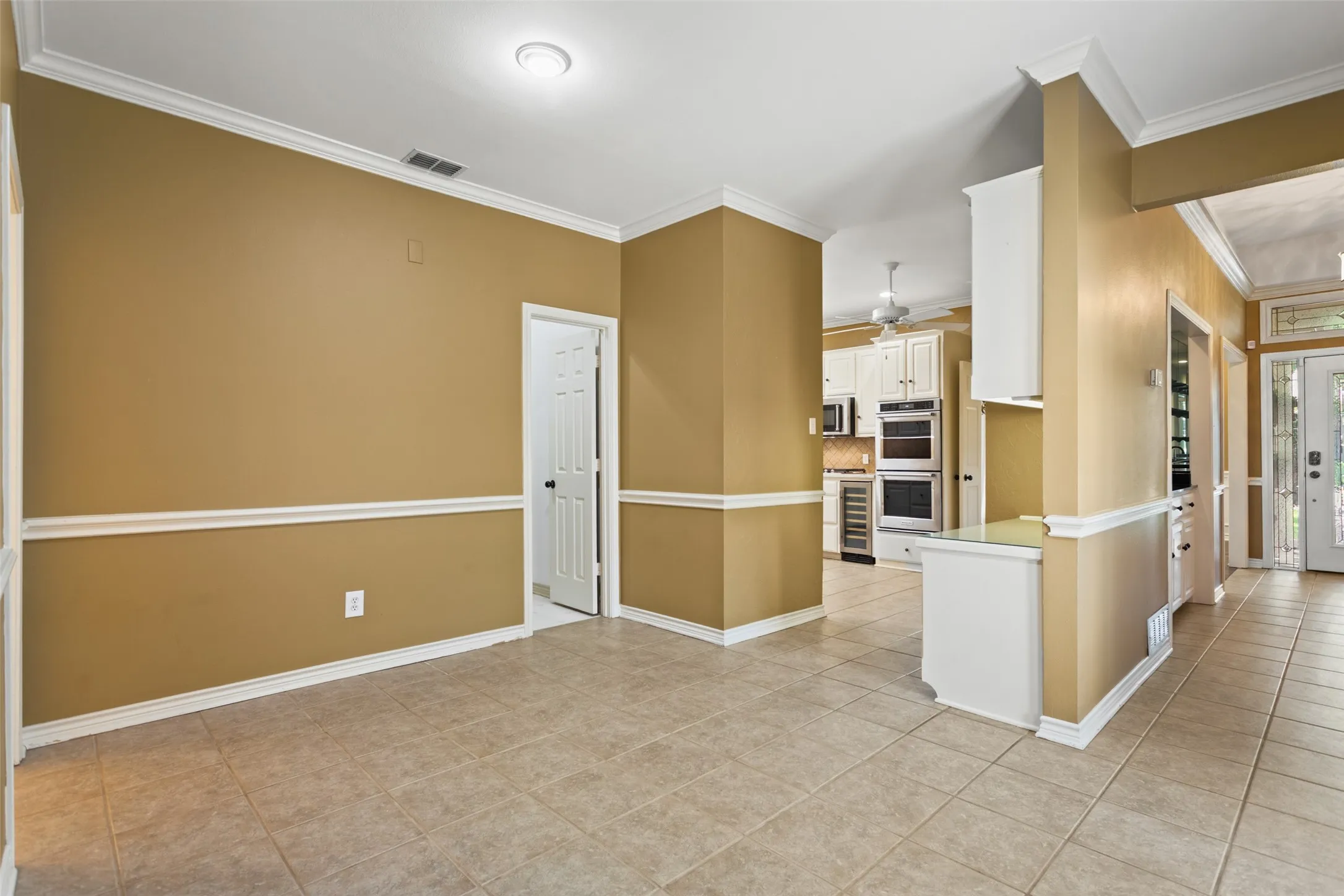 Single Family Residence For Sale in Smith County , 1116 Oak Garden Circle, Tyler, Texas 75703, 3 Bedroom, 3 Bathroom, 2 Garage spaces, 2,730 Sqft, built in 1995, mls#21390836, Real Estate Agent in Tyler, Homes For Sale in Smith county, Homes For Sale in Tyler, Realtor in Tyler Texas, Real Estate Brokerage Independent Realty Texas, Luminita Cordes Realtor
