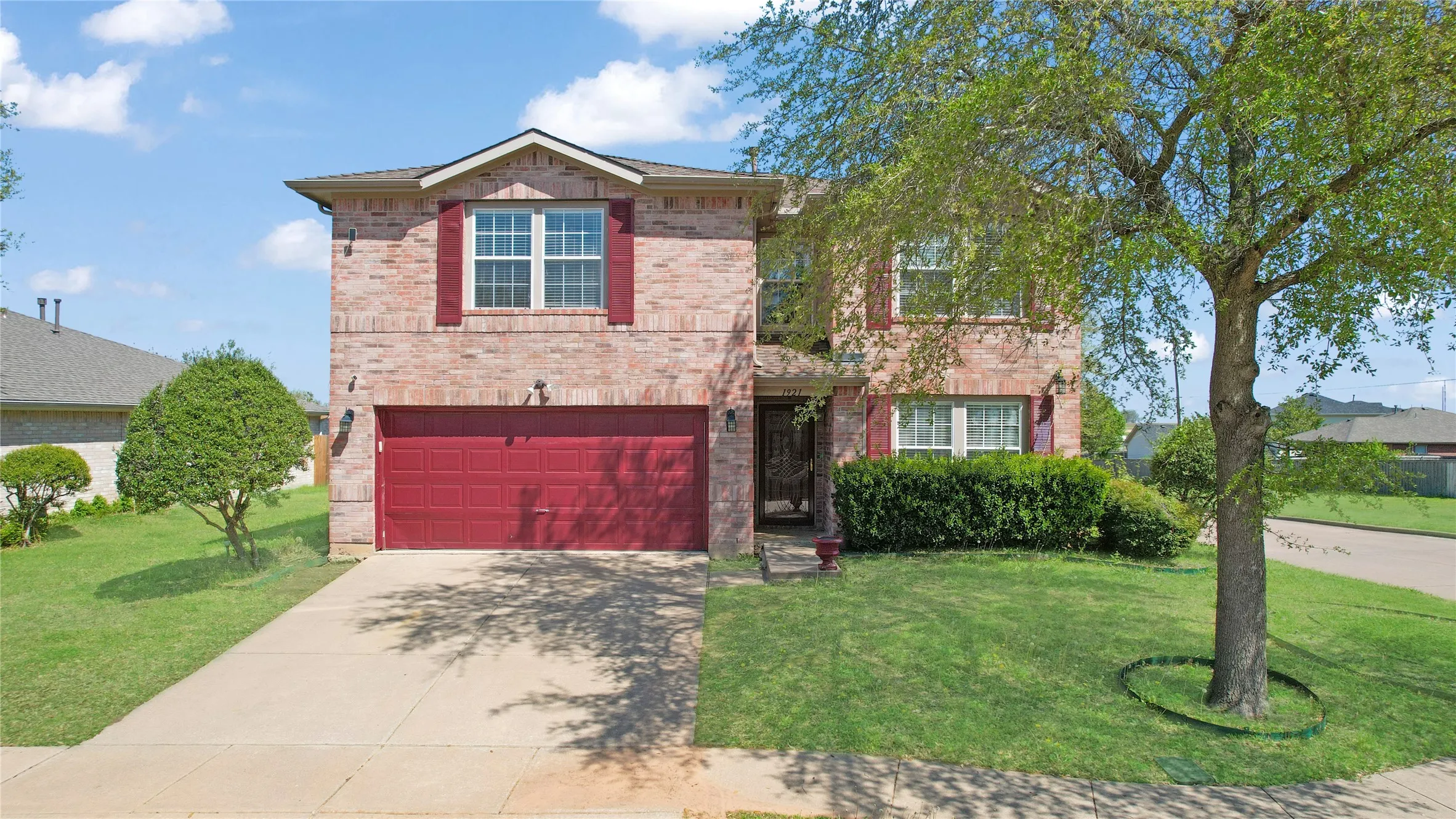 Single Family Residence For Rent