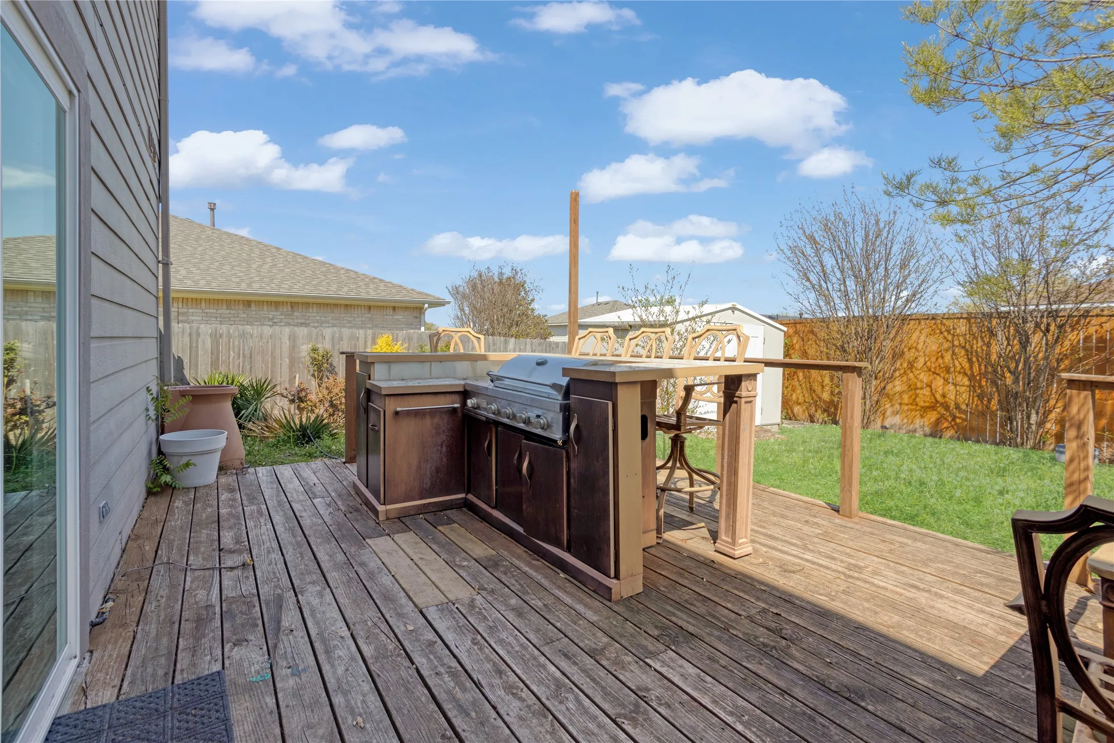 Single Family Residence For Rent in Grayson County , 1921 Southridge Lane, Sherman, Texas 75092, 3 Bedroom, 3 Bathroom, 2 Garage spaces, 2,971 Sqft, built in 2001, mls#21390847, Real Estate Agent in Sherman, Homes For Rent in Grayson county, Homes For Rent in Sherman, Realtor in Sherman Texas, Real Estate Brokerage Independent Realty Texas, Luminita Cordes Realtor