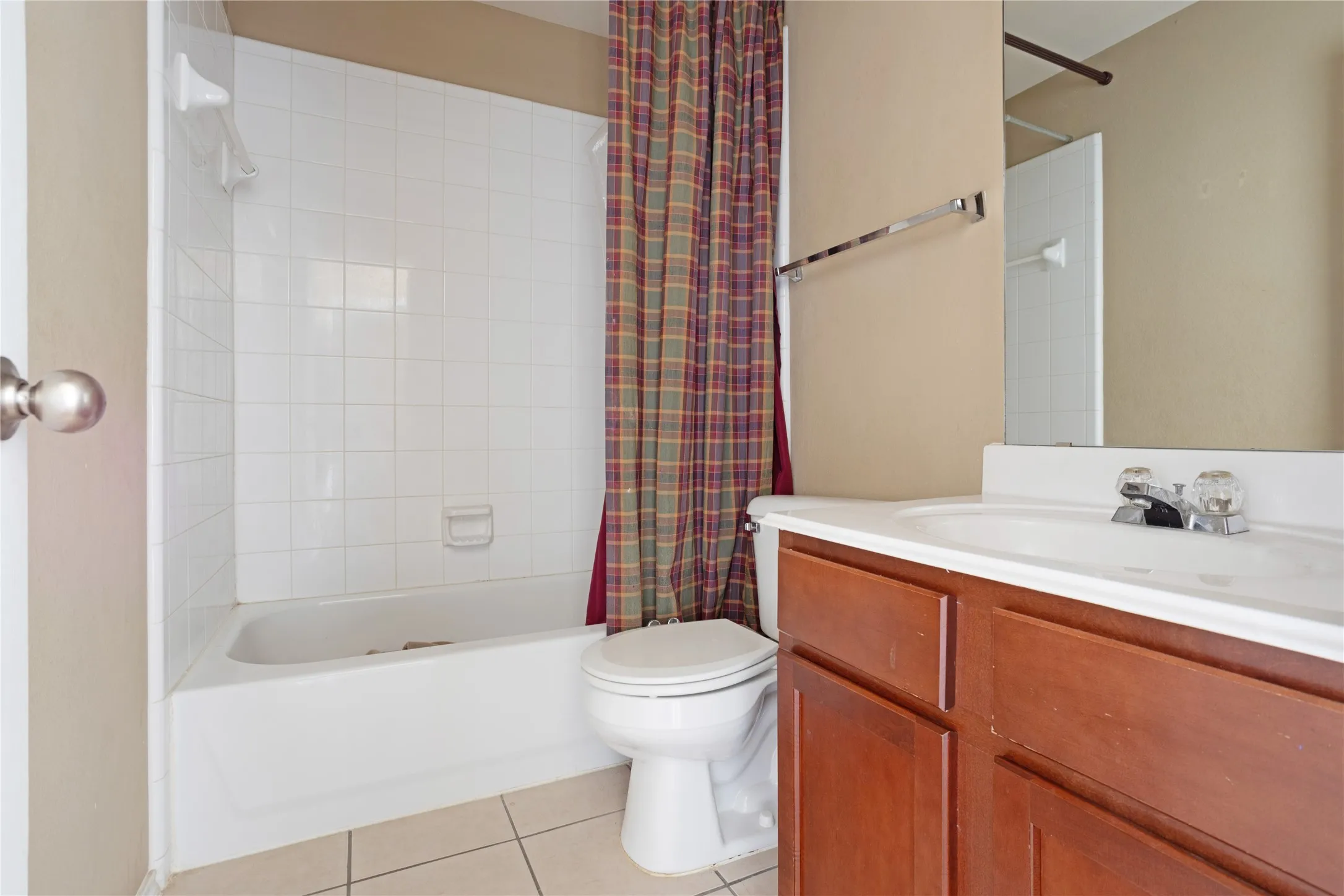 Single Family Residence For Rent in Grayson County , 1921 Southridge Lane, Sherman, Texas 75092, 3 Bedroom, 3 Bathroom, 2 Garage spaces, 2,971 Sqft, built in 2001, mls#21390847, Real Estate Agent in Sherman, Homes For Rent in Grayson county, Homes For Rent in Sherman, Realtor in Sherman Texas, Real Estate Brokerage Independent Realty Texas, Luminita Cordes Realtor