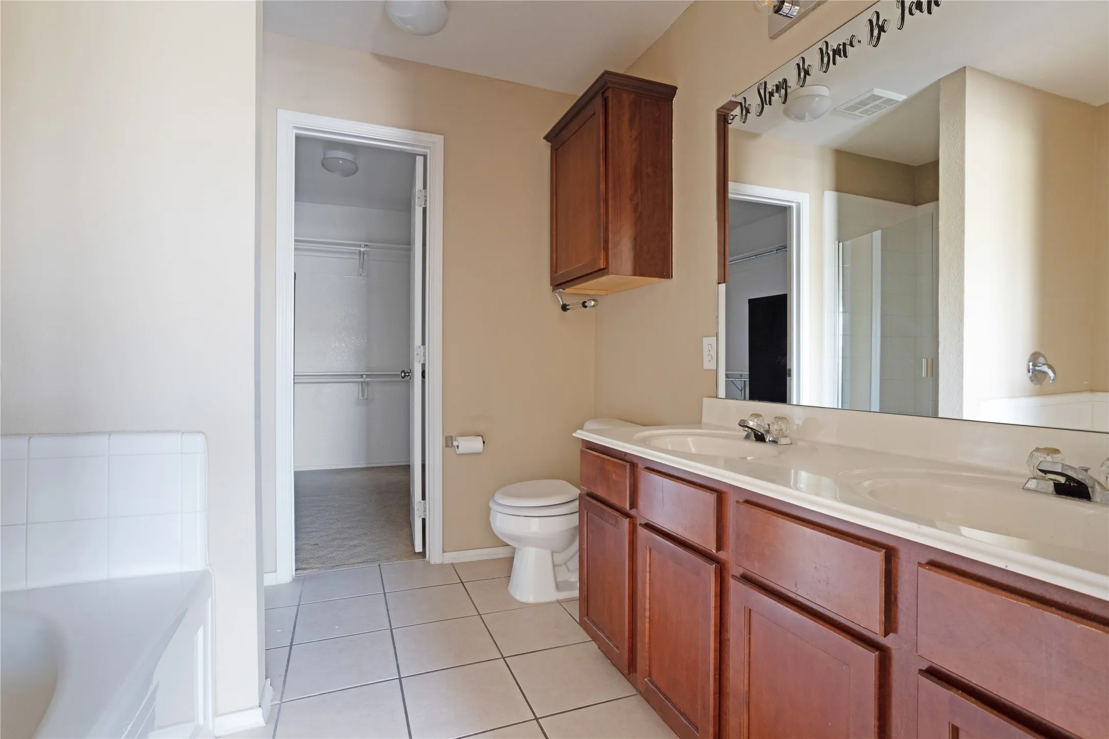 Single Family Residence For Rent in Grayson County , 1921 Southridge Lane, Sherman, Texas 75092, 3 Bedroom, 3 Bathroom, 2 Garage spaces, 2,971 Sqft, built in 2001, mls#21390847, Real Estate Agent in Sherman, Homes For Rent in Grayson county, Homes For Rent in Sherman, Realtor in Sherman Texas, Real Estate Brokerage Independent Realty Texas, Luminita Cordes Realtor