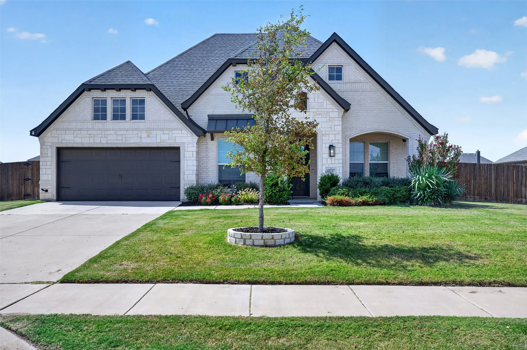 Single Family Residence For Sale in Johnson County , 12717 Caliber Drive, Godley, Texas 76044, 4 Bedroom, 3 Bathroom, 2 Garage spaces, 2,619 Sqft, built in 2022, mls#21390816, Real Estate Agent in Godley, Homes For Sale in Johnson county, Homes For Sale in Godley, Realtor in Godley Texas, Real Estate Brokerage Independent Realty Texas, Luminita Cordes Realtor