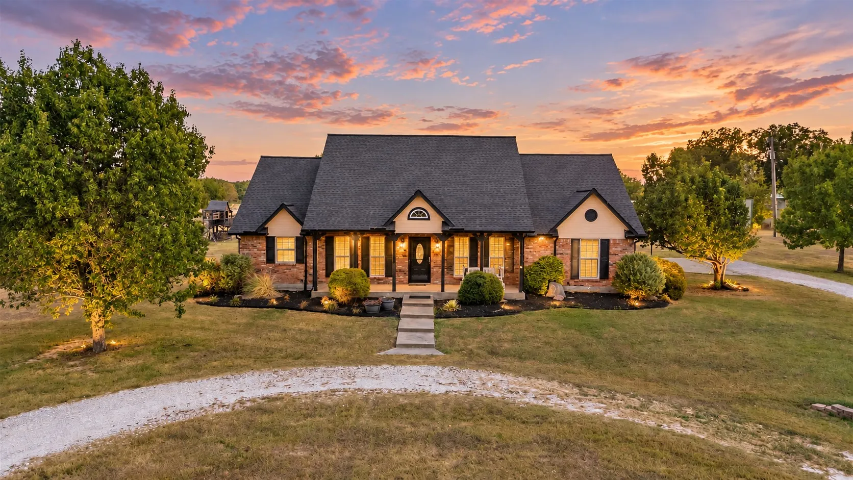 Single Family Residence For Sale
