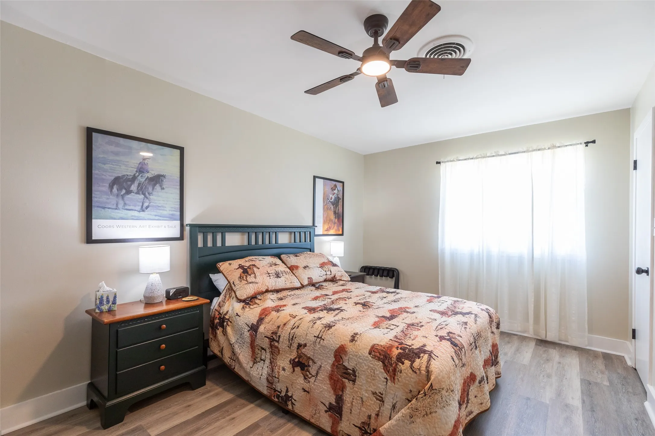 Single Family Residence For Sale in Throckmorton County , 707 W Chestnut Street, Throckmorton, Texas 76483, 3 Bedroom, 2 Bathroom, 2 Garage spaces, 1,842 Sqft, built in 1964, mls#21390789, Real Estate Agent in Throckmorton, Homes For Sale in Throckmorton county, Homes For Sale in Throckmorton, Realtor in Throckmorton Texas, Real Estate Brokerage Independent Realty Texas, Luminita Cordes Realtor