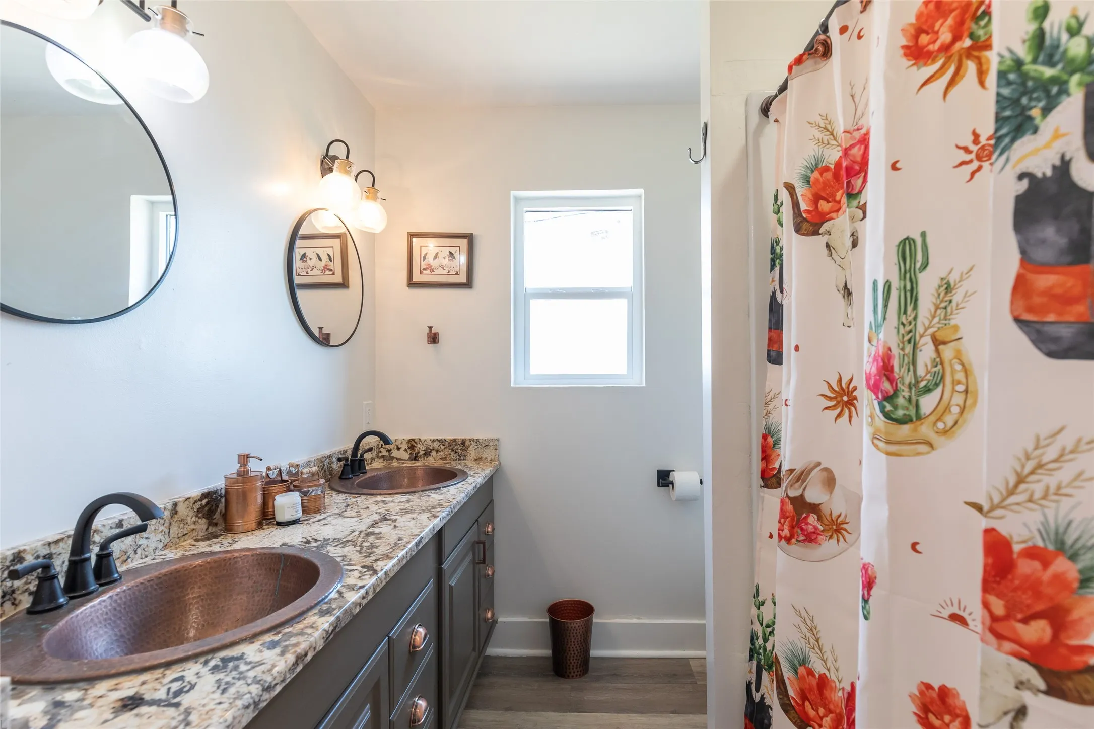 Single Family Residence For Sale in Throckmorton County , 707 W Chestnut Street, Throckmorton, Texas 76483, 3 Bedroom, 2 Bathroom, 2 Garage spaces, 1,842 Sqft, built in 1964, mls#21390789, Real Estate Agent in Throckmorton, Homes For Sale in Throckmorton county, Homes For Sale in Throckmorton, Realtor in Throckmorton Texas, Real Estate Brokerage Independent Realty Texas, Luminita Cordes Realtor