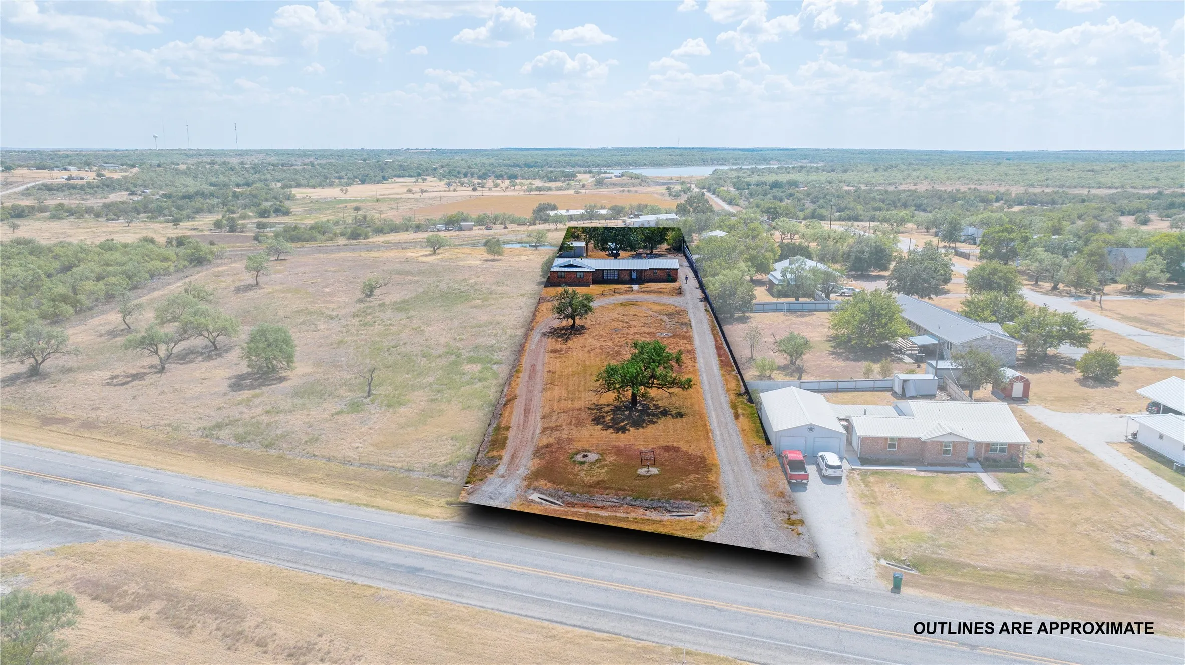 Single Family Residence For Sale in Throckmorton County , 707 W Chestnut Street, Throckmorton, Texas 76483, 3 Bedroom, 2 Bathroom, 2 Garage spaces, 1,842 Sqft, built in 1964, mls#21390789, Real Estate Agent in Throckmorton, Homes For Sale in Throckmorton county, Homes For Sale in Throckmorton, Realtor in Throckmorton Texas, Real Estate Brokerage Independent Realty Texas, Luminita Cordes Realtor