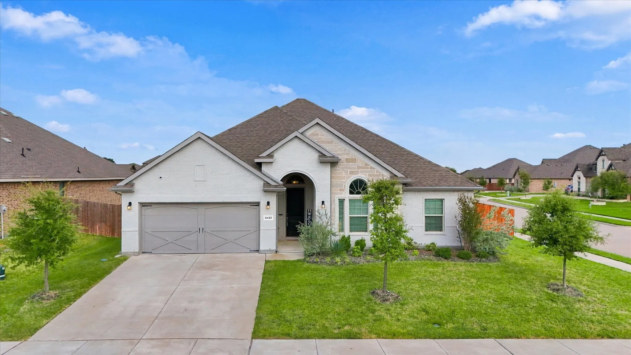 Single Family Residence For Sale in Ellis County , 5622 Log Cabin Court, Midlothian, Texas 76065, 4 Bedroom, 2 Bathroom, 2 Garage spaces, 1,894 Sqft, built in 2022, mls#21389887, Real Estate Agent in Midlothian, Homes For Sale in Ellis county, Homes For Sale in Midlothian, Realtor in Midlothian Texas, Real Estate Brokerage Independent Realty Texas, Luminita Cordes Realtor
