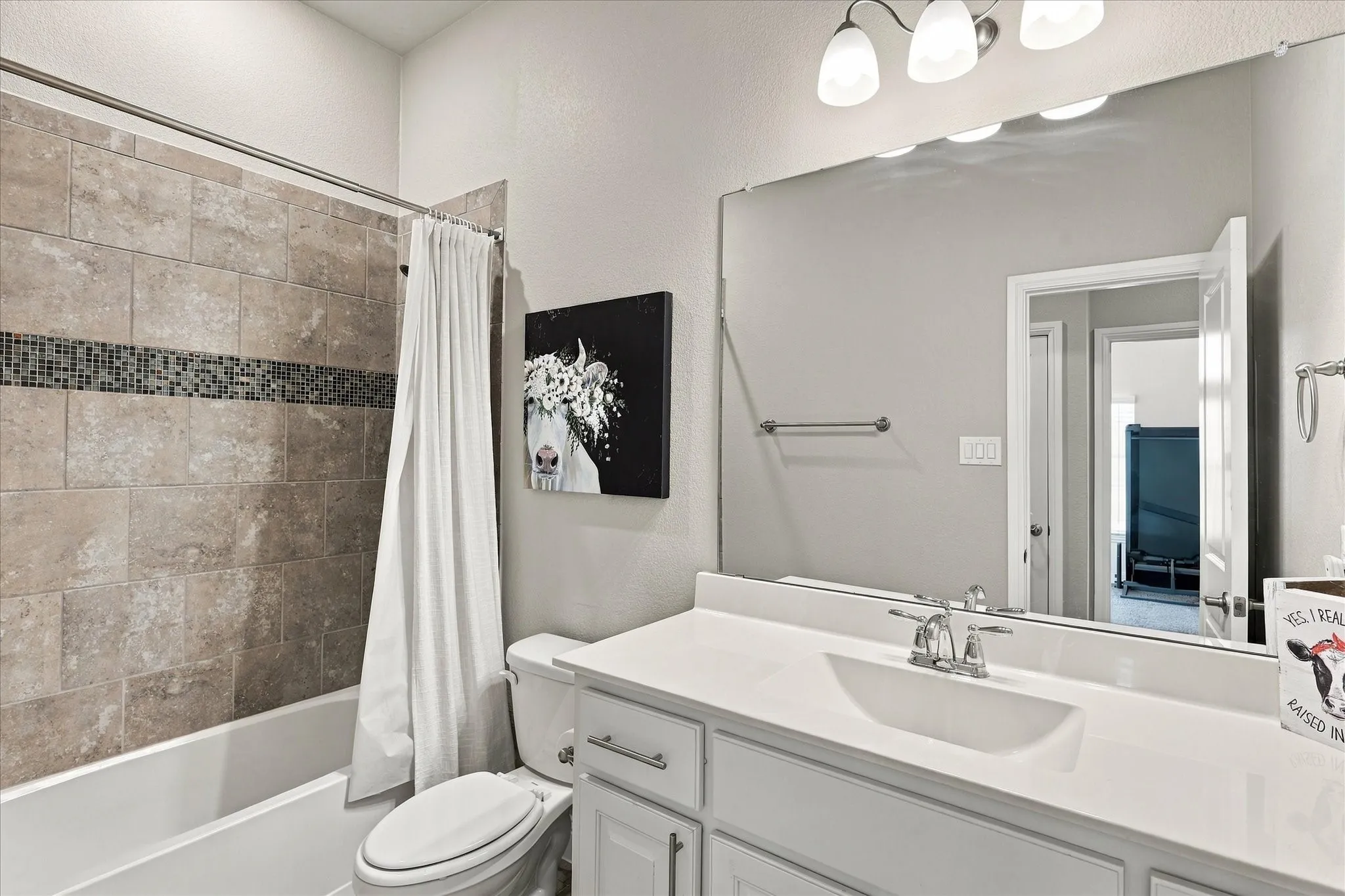Single Family Residence For Sale in Ellis County , 5622 Log Cabin Court, Midlothian, Texas 76065, 4 Bedroom, 2 Bathroom, 2 Garage spaces, 1,894 Sqft, built in 2022, mls#21389887, Real Estate Agent in Midlothian, Homes For Sale in Ellis county, Homes For Sale in Midlothian, Realtor in Midlothian Texas, Real Estate Brokerage Independent Realty Texas, Luminita Cordes Realtor