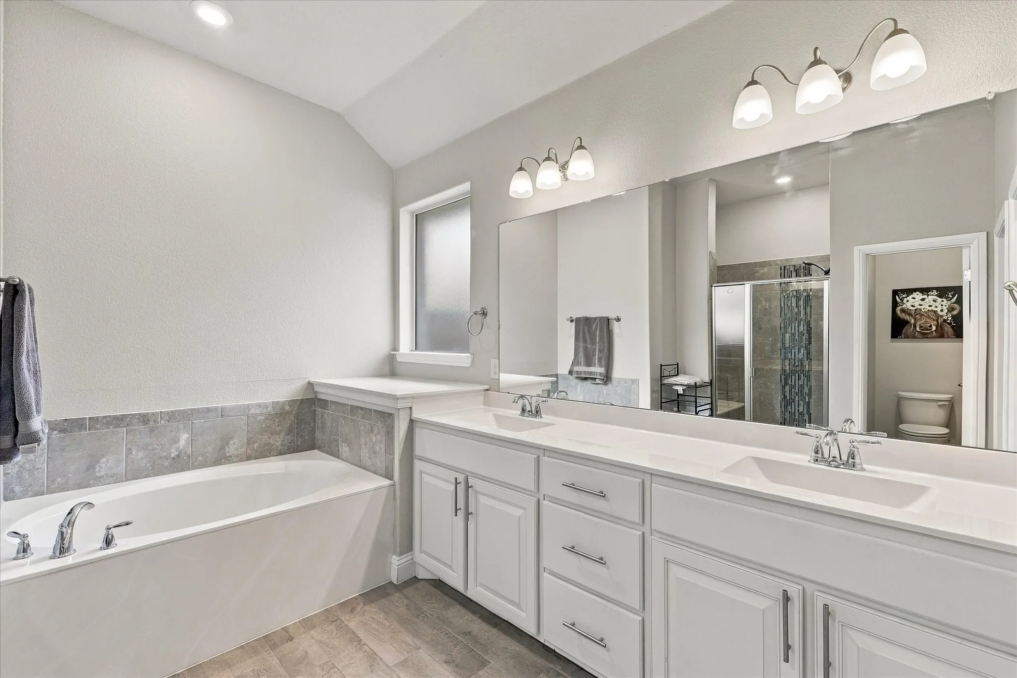 Single Family Residence For Sale in Ellis County , 5622 Log Cabin Court, Midlothian, Texas 76065, 4 Bedroom, 2 Bathroom, 2 Garage spaces, 1,894 Sqft, built in 2022, mls#21389887, Real Estate Agent in Midlothian, Homes For Sale in Ellis county, Homes For Sale in Midlothian, Realtor in Midlothian Texas, Real Estate Brokerage Independent Realty Texas, Luminita Cordes Realtor