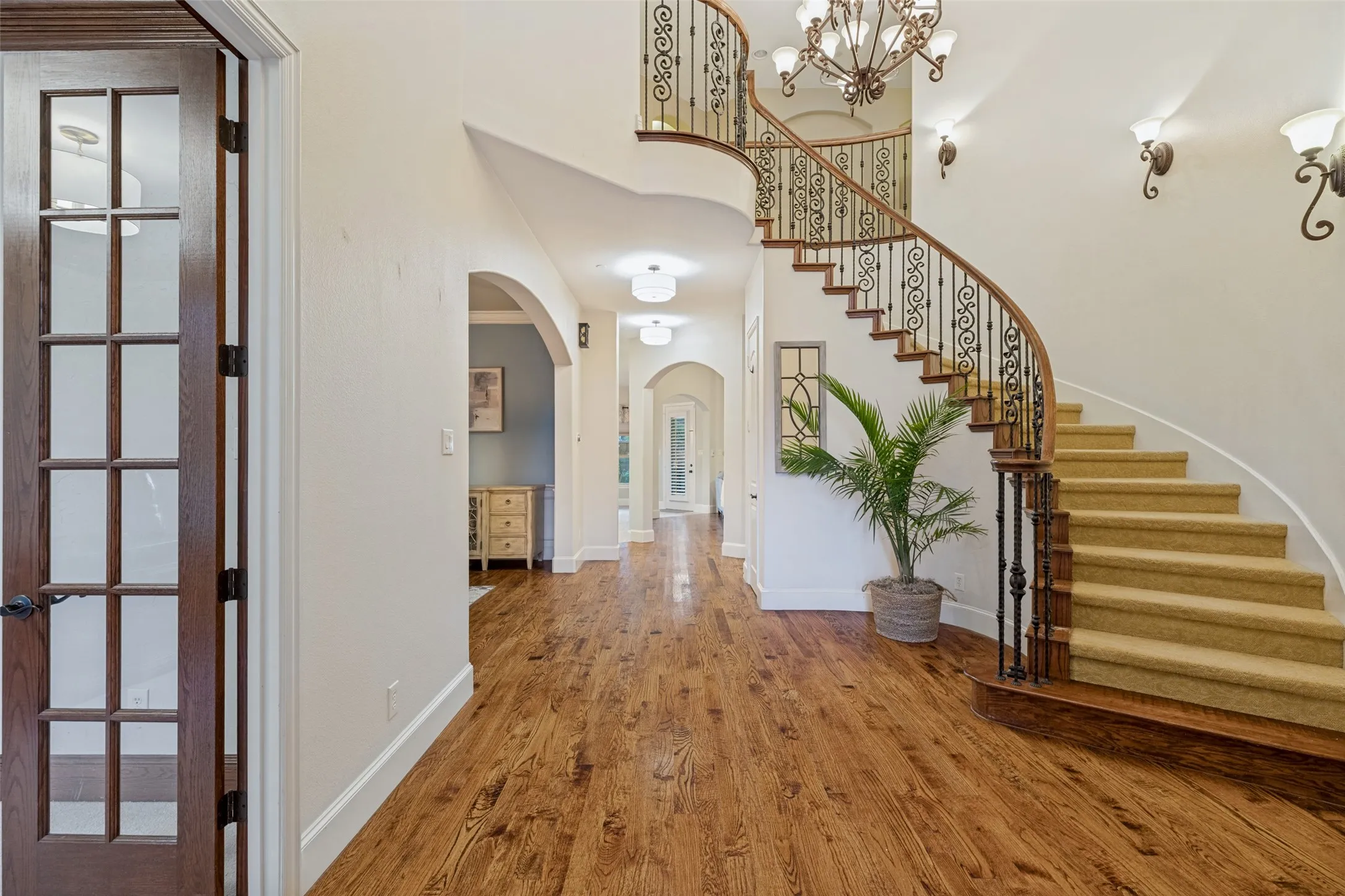Single Family Residence For Sale in Denton County , 10757 Southbury Lane, Frisco, Texas 75033, 6 Bedroom, 4 Bathroom, 4 Garage spaces, 5,054 Sqft, built in 2010, mls#21381936, Real Estate Agent in Frisco, Homes For Sale in Denton county, Homes For Sale in Frisco, Realtor in Frisco Texas, Real Estate Brokerage Independent Realty Texas, Luminita Cordes Realtor