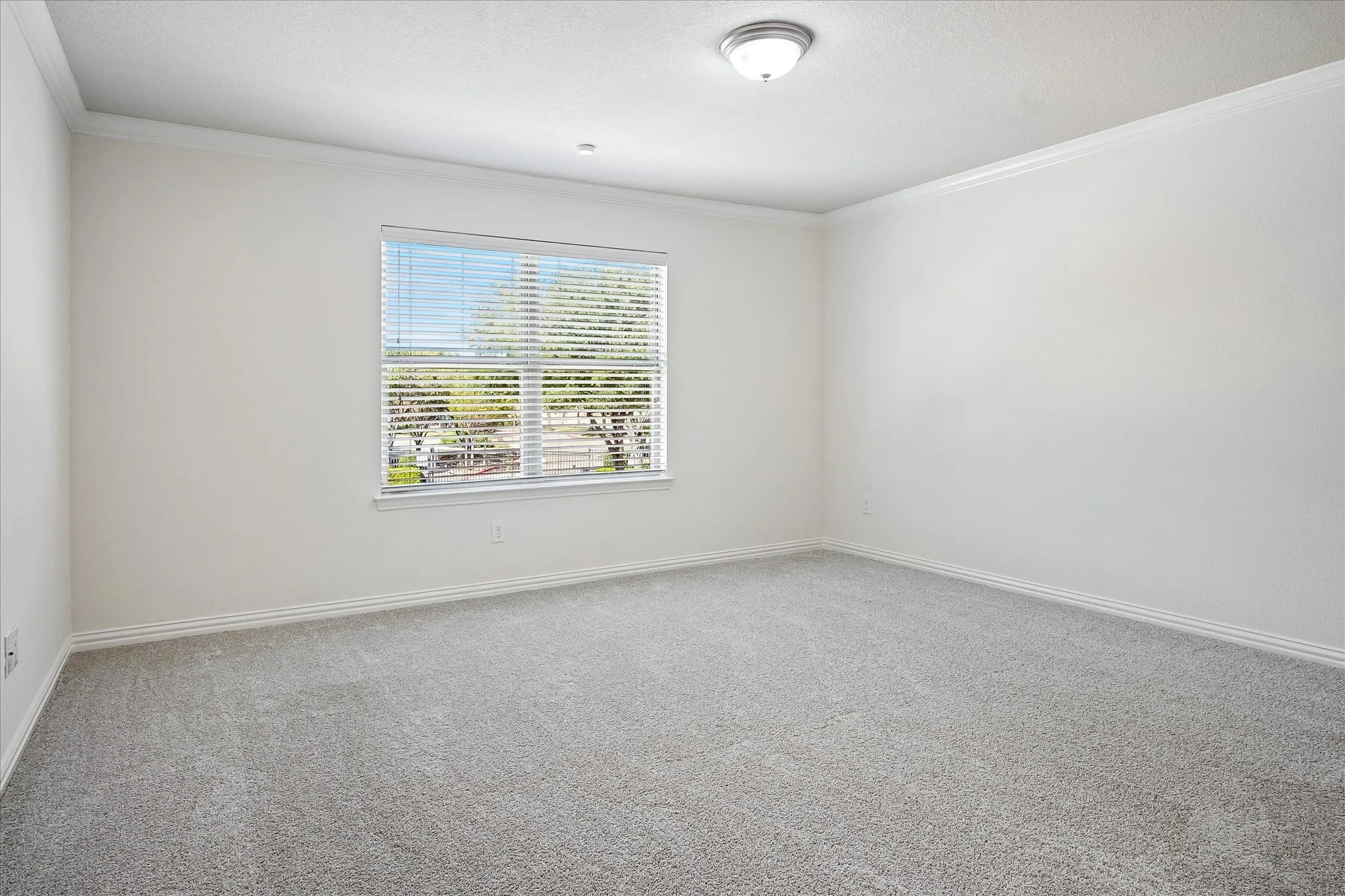 Townhouse For Sale in Tarrant County , 6940 Pascal Way, Fort Worth, Texas 76137, 2 Bedroom, 3 Bathroom, 2 Garage spaces, 1,388 Sqft, built in 2015, mls#21389355, Real Estate Agent in Fort Worth, Homes For Sale in Tarrant county, Homes For Sale in Fort Worth, Realtor in Fort Worth Texas, Real Estate Brokerage Independent Realty Texas, Luminita Cordes Realtor