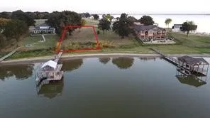 Waterfront lot with direct lake access
