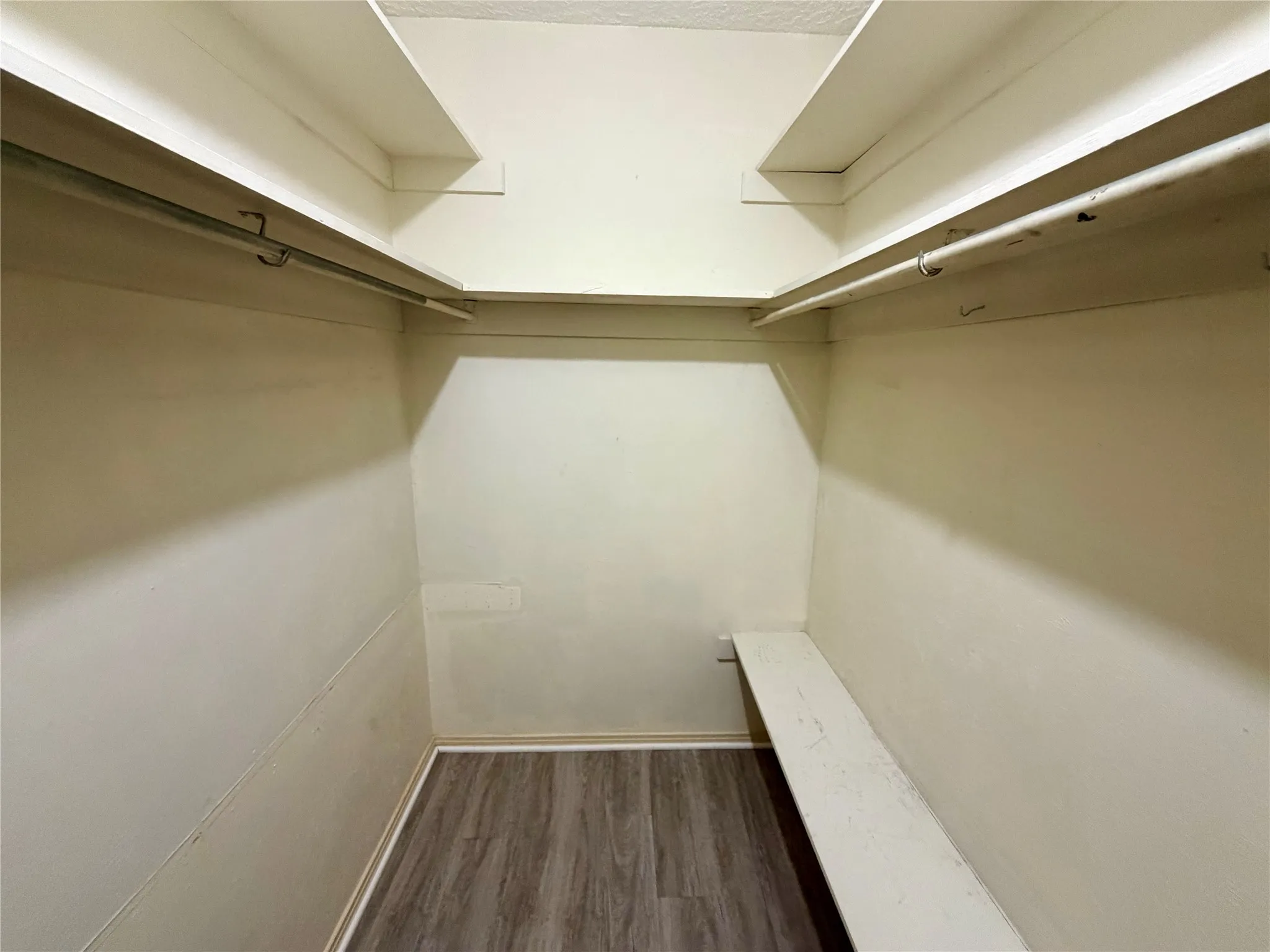 Single Family Residence For Rent in Denton County , 608 Coronado Drive, Denton, Texas 76209, 3 Bedroom, 2 Bathroom, 2 Garage spaces, 1,364 Sqft, built in 1972, mls#21390741, Real Estate Agent in Denton, Homes For Rent in Denton county, Homes For Rent in Denton, Realtor in Denton Texas, Real Estate Brokerage Independent Realty Texas, Luminita Cordes Realtor