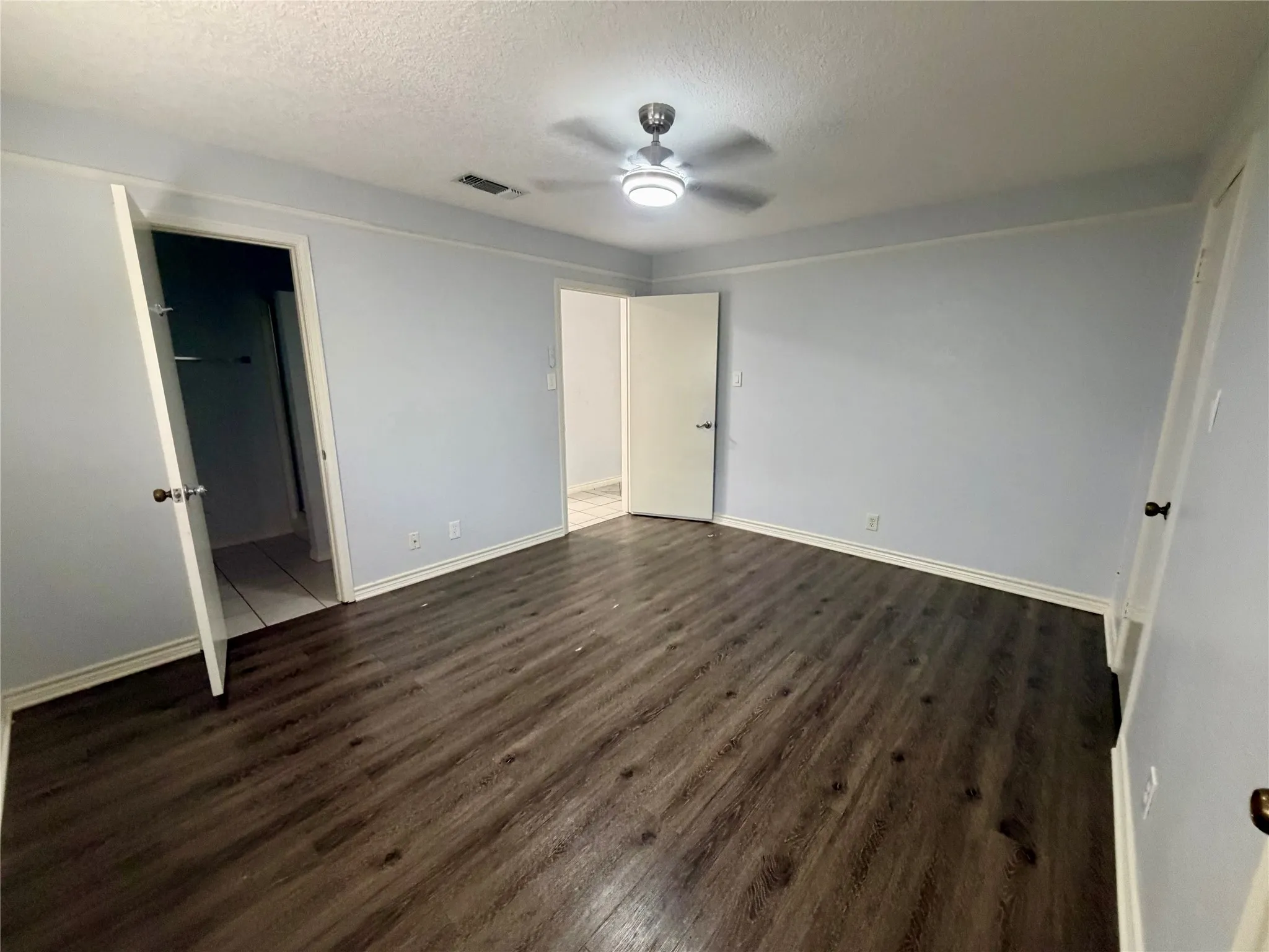 Single Family Residence For Rent in Denton County , 608 Coronado Drive, Denton, Texas 76209, 3 Bedroom, 2 Bathroom, 2 Garage spaces, 1,364 Sqft, built in 1972, mls#21390741, Real Estate Agent in Denton, Homes For Rent in Denton county, Homes For Rent in Denton, Realtor in Denton Texas, Real Estate Brokerage Independent Realty Texas, Luminita Cordes Realtor