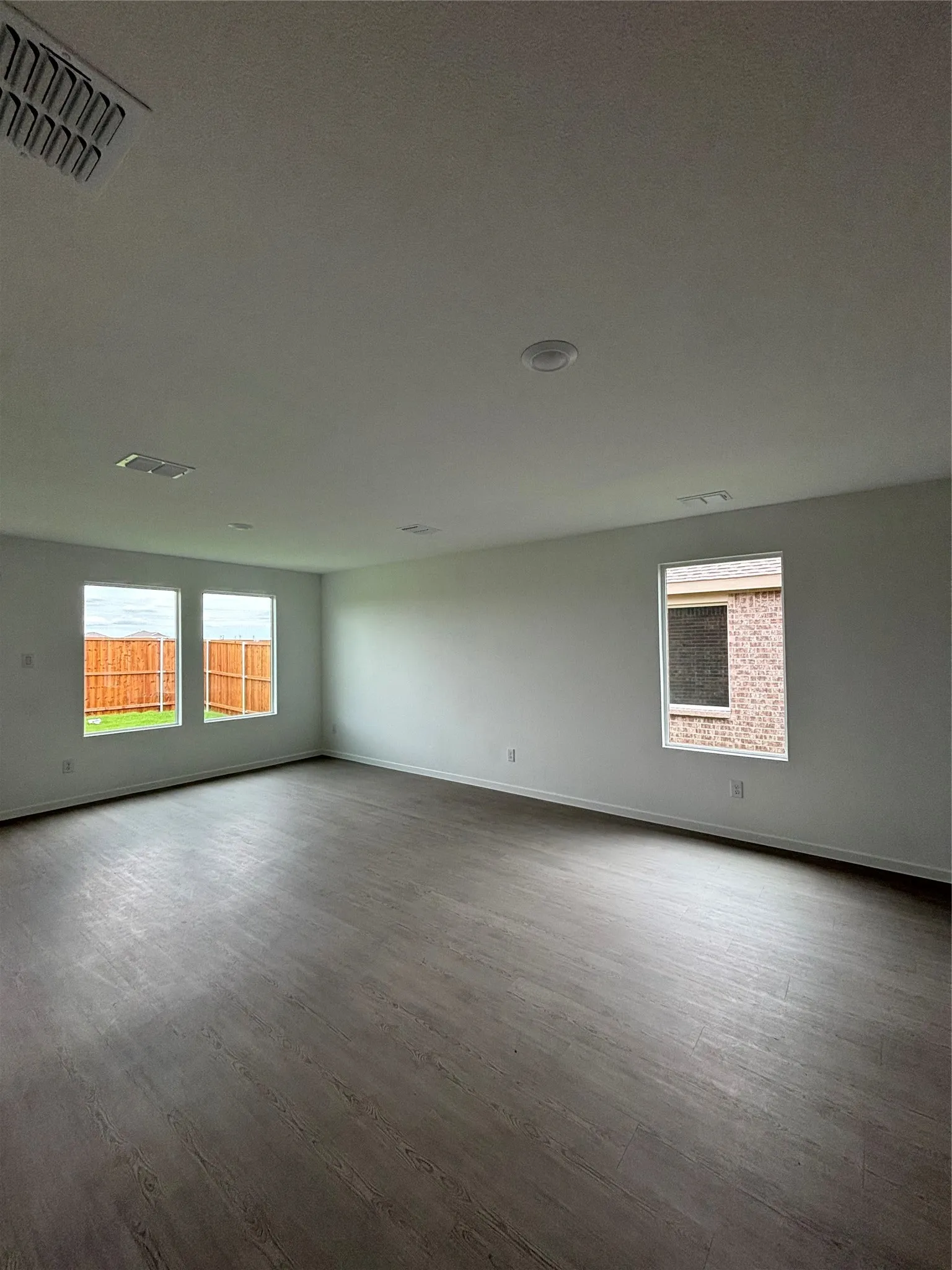 Single Family Residence For Sale in Johnson County , 1164 Gainesville Road, Alvarado, Texas 76009, 3 Bedroom, 2 Bathroom, 2 Garage spaces, 1,311 Sqft, built in 2026, mls#21390862, Real Estate Agent in Alvarado, Homes For Sale in Johnson county, Homes For Sale in Alvarado, Realtor in Alvarado Texas, Real Estate Brokerage Independent Realty Texas, Luminita Cordes Realtor