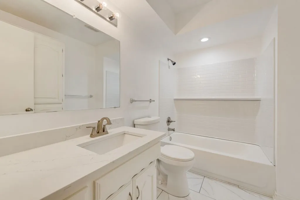Single Family Residence For Sale in Dallas County , 1635 Easy Street, Seagoville, Texas 75159, 3 Bedroom, 2 Bathroom, 4 Garage spaces, 1,625 Sqft, built in 1987, mls#21390328, Real Estate Agent in Seagoville, Homes For Sale in Dallas county, Homes For Sale in Seagoville, Realtor in Seagoville Texas, Real Estate Brokerage Independent Realty Texas, Luminita Cordes Realtor
