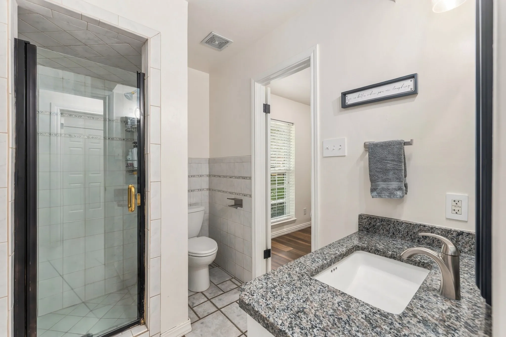 Single Family Residence For Sale in Tarrant County , 6440 Devonshire Drive, North Richland Hills, Texas 76180, 4 Bedroom, 3 Bathroom, 2 Garage spaces, 2,462 Sqft, built in 1976, mls#21384256, Real Estate Agent in North Richland Hills, Homes For Sale in Tarrant county, Homes For Sale in North Richland Hills, Realtor in North Richland Hills Texas, Real Estate Brokerage Independent Realty Texas, Luminita Cordes Realtor