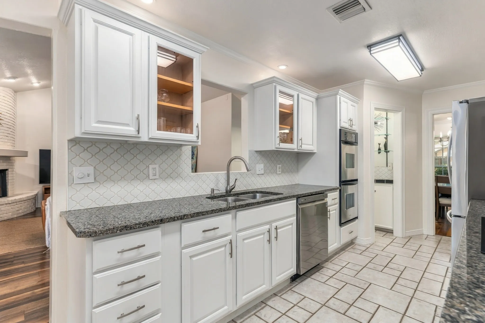 Single Family Residence For Sale in Tarrant County , 6440 Devonshire Drive, North Richland Hills, Texas 76180, 4 Bedroom, 3 Bathroom, 2 Garage spaces, 2,462 Sqft, built in 1976, mls#21384256, Real Estate Agent in North Richland Hills, Homes For Sale in Tarrant county, Homes For Sale in North Richland Hills, Realtor in North Richland Hills Texas, Real Estate Brokerage Independent Realty Texas, Luminita Cordes Realtor