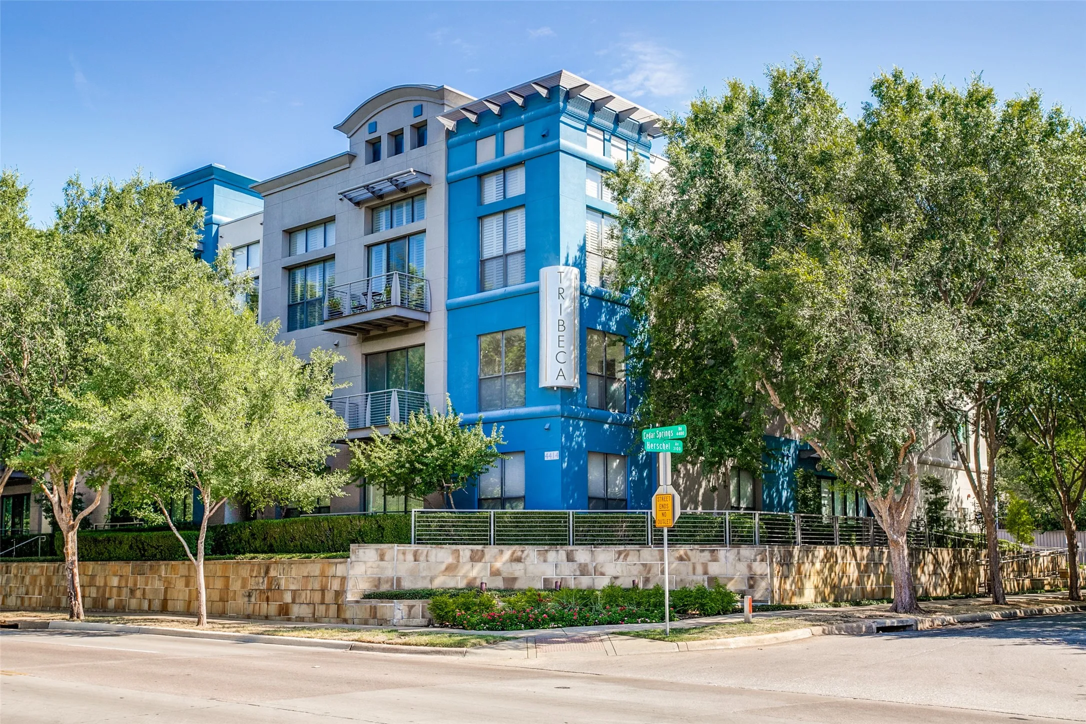 Condominium For Rent in Dallas County , 4414 Cedar Springs Road 207, Dallas, Texas 75219, 2 Bedroom, 2 Bathroom, 1 Garage spaces, 1,046 Sqft, built in 2003, mls#21390366, Real Estate Agent in Dallas, Homes For Rent in Dallas county, Homes For Rent in Dallas, Realtor in Dallas Texas, Real Estate Brokerage Independent Realty Texas, Luminita Cordes Realtor