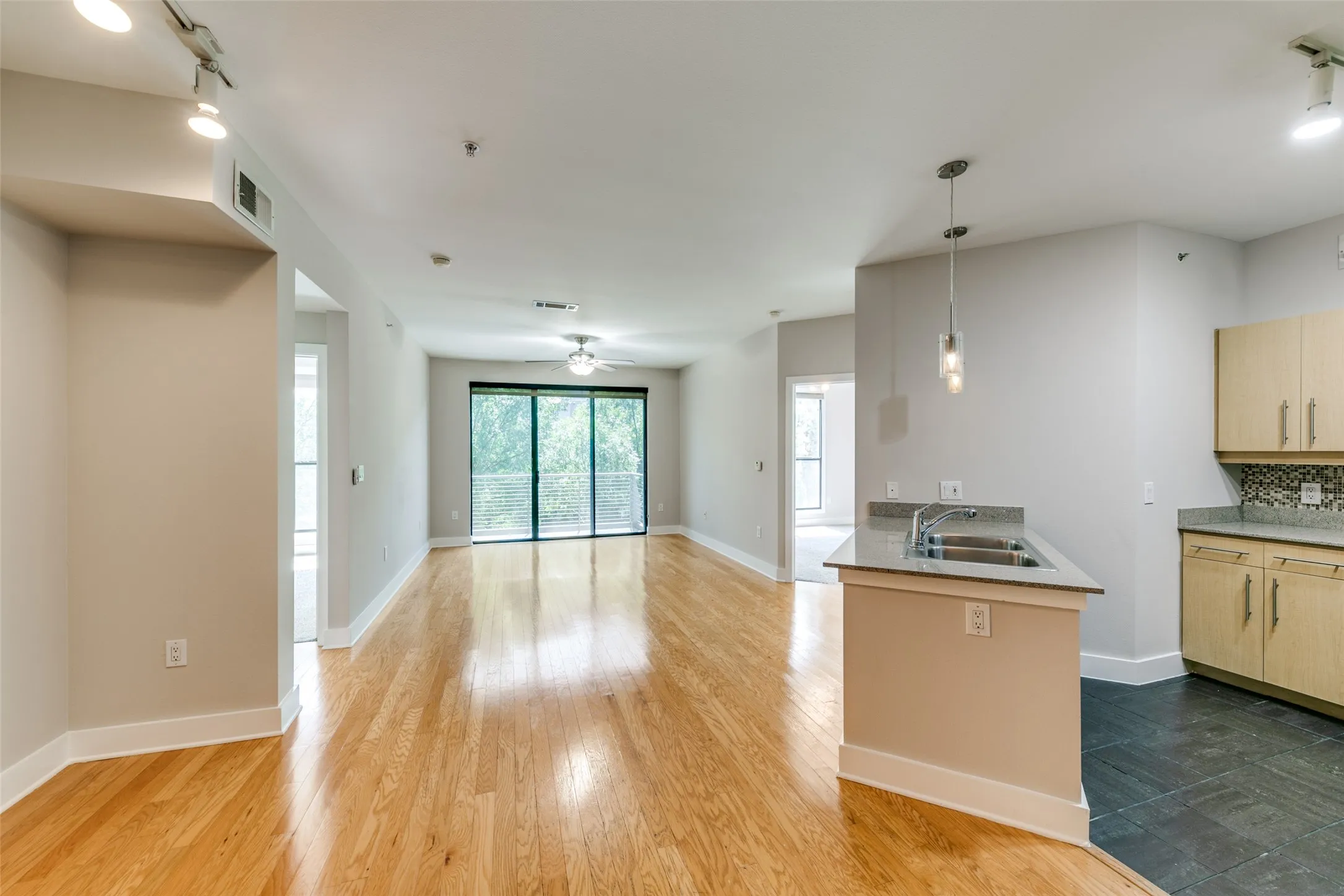 Condominium For Rent
