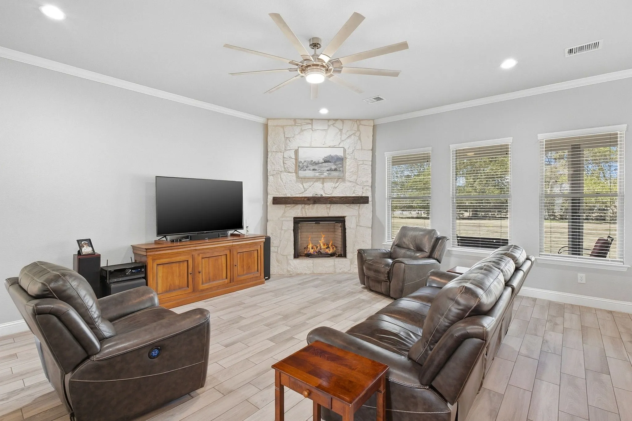 Single Family Residence For Sale in Collin County , 10133 Private Road 5393, Princeton, Texas 75407, 4 Bedroom, 3 Bathroom, 3 Garage spaces, 2,580 Sqft, built in 2018, mls#21388314, Real Estate Agent in Princeton, Homes For Sale in Collin county, Homes For Sale in Princeton, Realtor in Princeton Texas, Real Estate Brokerage Independent Realty Texas, Luminita Cordes Realtor