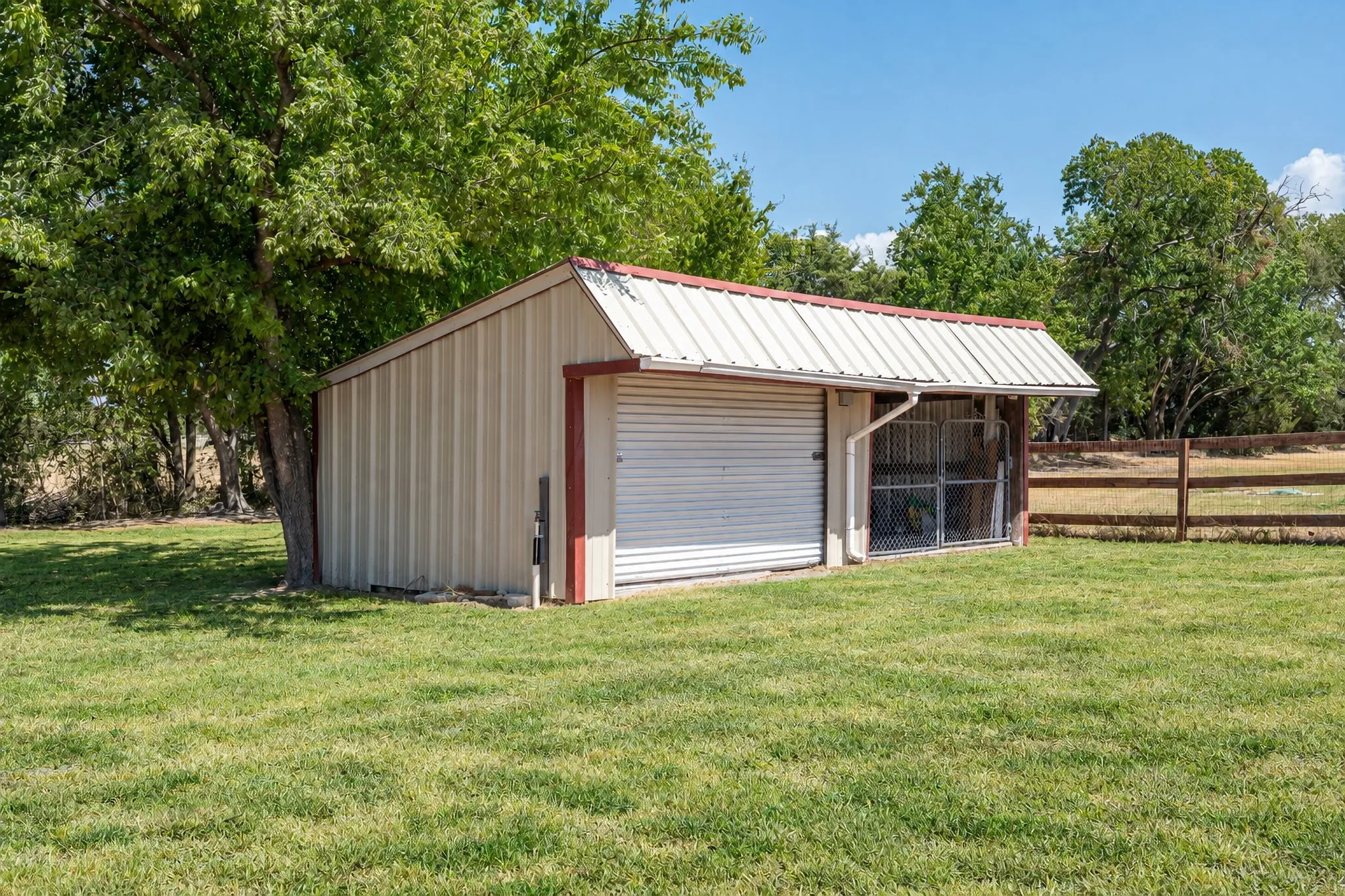 Single Family Residence For Sale in Collin County , 10133 Private Road 5393, Princeton, Texas 75407, 4 Bedroom, 3 Bathroom, 3 Garage spaces, 2,580 Sqft, built in 2018, mls#21388314, Real Estate Agent in Princeton, Homes For Sale in Collin county, Homes For Sale in Princeton, Realtor in Princeton Texas, Real Estate Brokerage Independent Realty Texas, Luminita Cordes Realtor