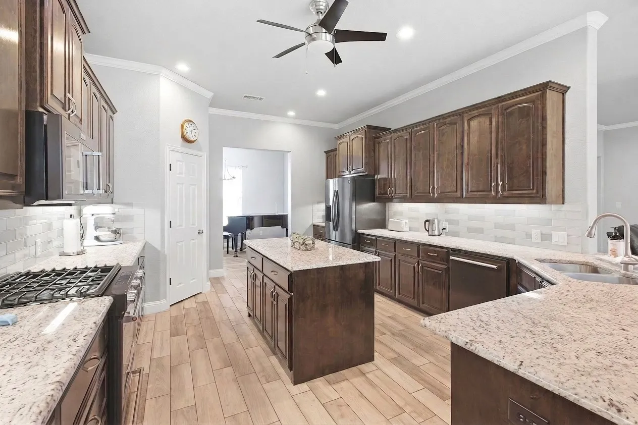 Single Family Residence For Sale in Collin County , 10133 Private Road 5393, Princeton, Texas 75407, 4 Bedroom, 3 Bathroom, 3 Garage spaces, 2,580 Sqft, built in 2018, mls#21388314, Real Estate Agent in Princeton, Homes For Sale in Collin county, Homes For Sale in Princeton, Realtor in Princeton Texas, Real Estate Brokerage Independent Realty Texas, Luminita Cordes Realtor