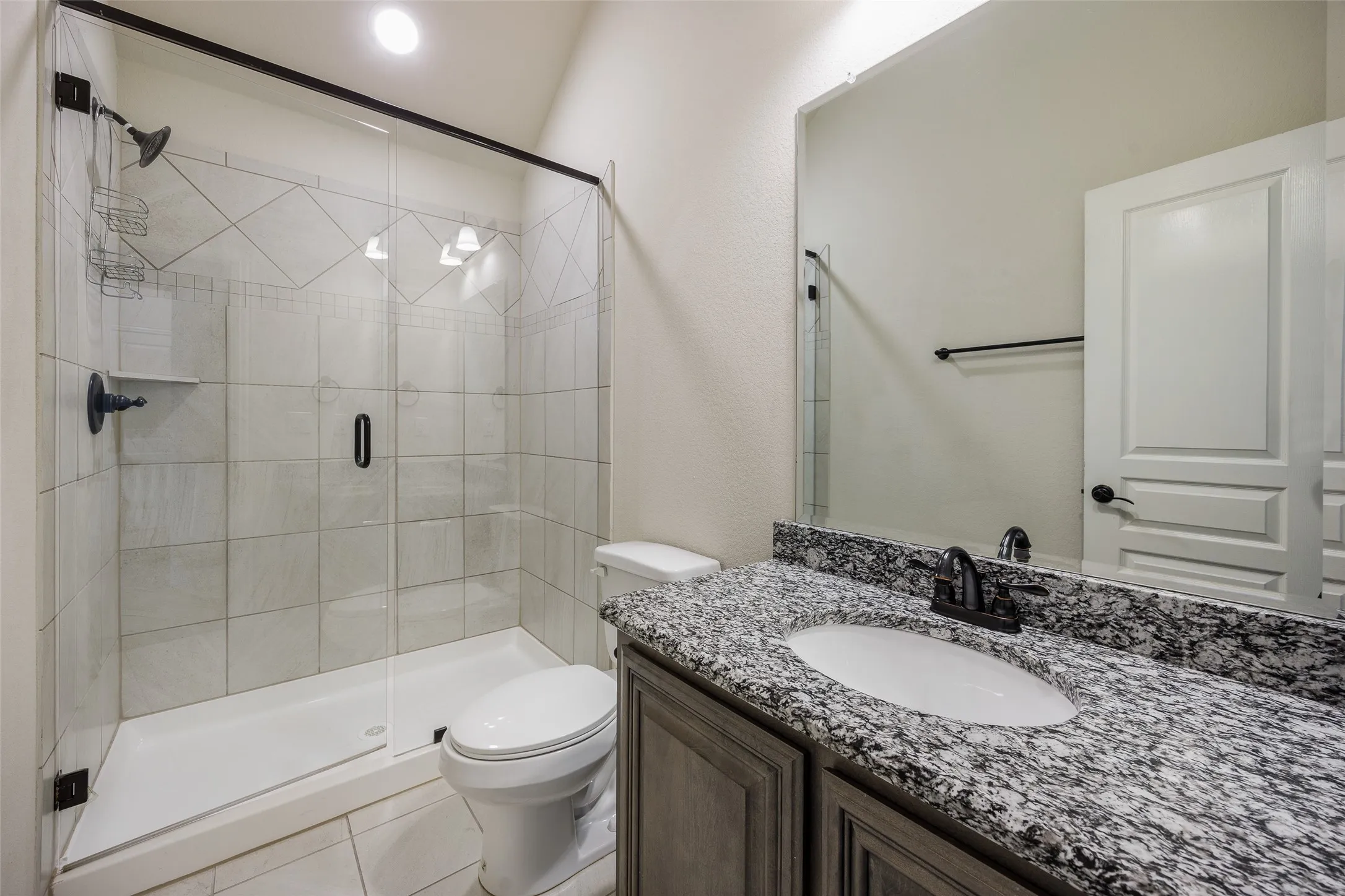 Ensuite 2nd Story Bath