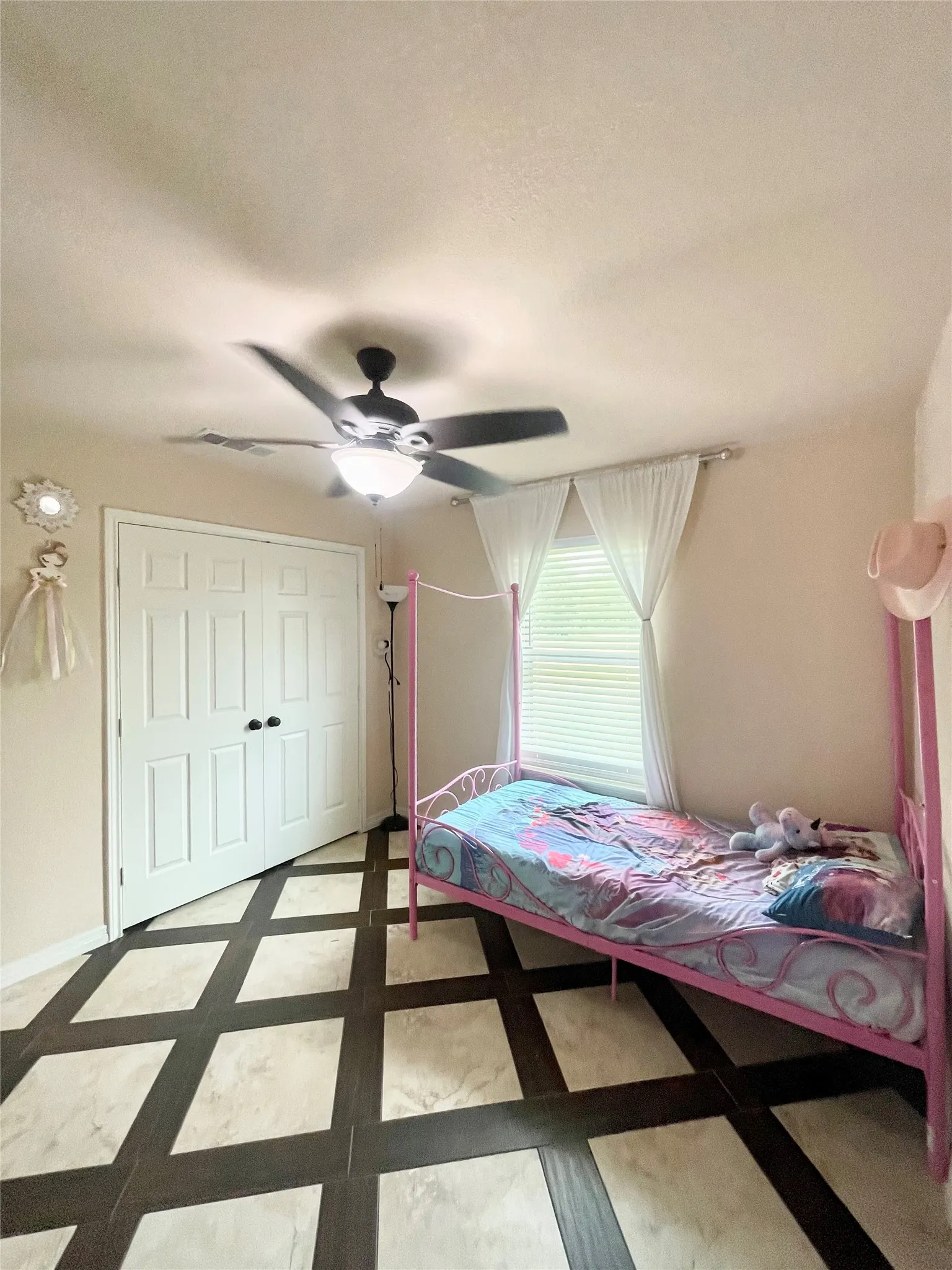 Single Family Residence For Rent in Hunt County , 1581 County Road 1079, Greenville, Texas 75401, 3 Bedroom, 2 Bathroom, Garage spaces, 1,340 Sqft, built in 2017, mls#21390865, Real Estate Agent in Greenville, Homes For Rent in Hunt county, Homes For Rent in Greenville, Realtor in Greenville Texas, Real Estate Brokerage Independent Realty Texas, Luminita Cordes Realtor