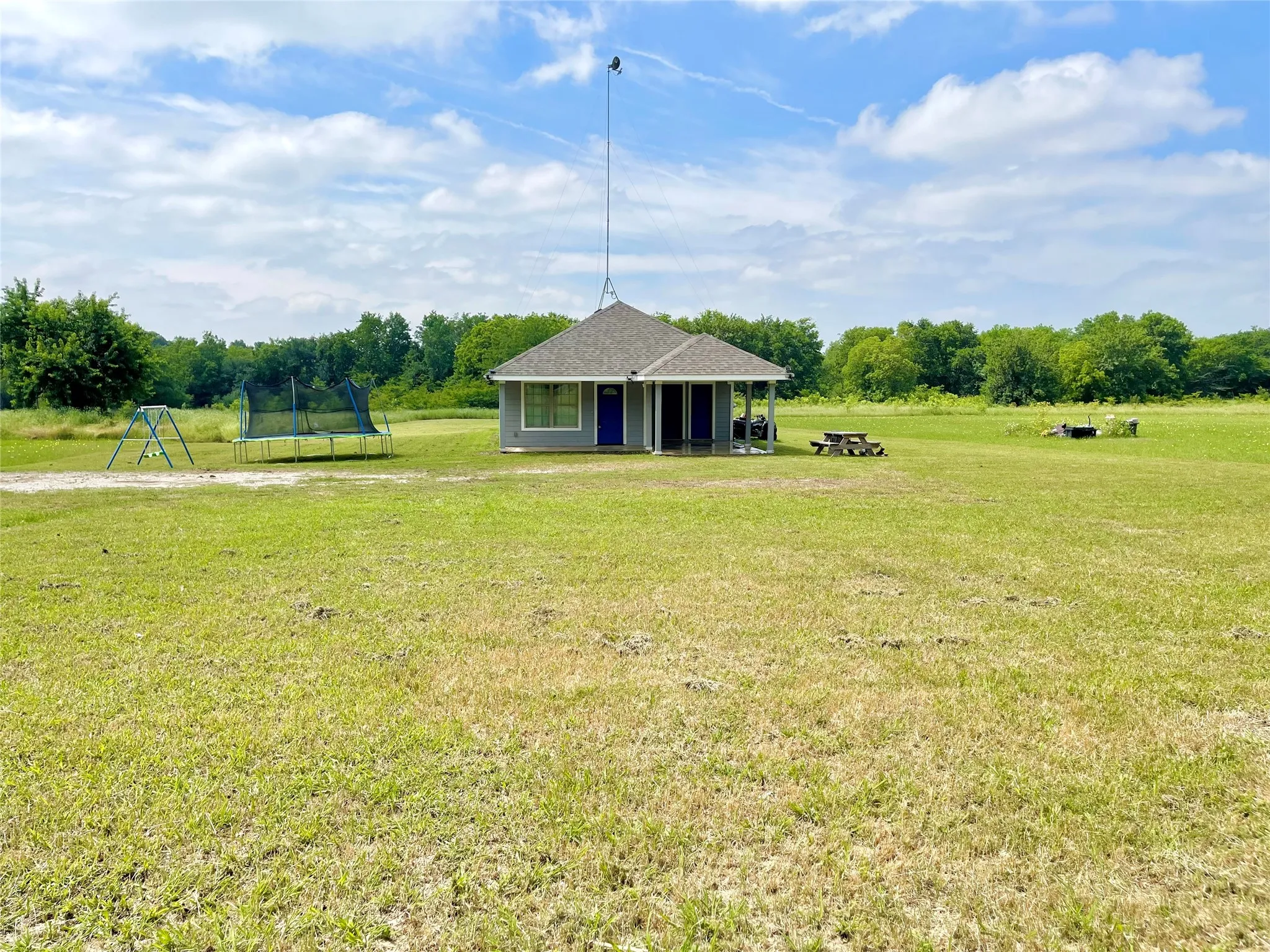 Single Family Residence For Rent in Hunt County , 1581 County Road 1079, Greenville, Texas 75401, 3 Bedroom, 2 Bathroom, Garage spaces, 1,340 Sqft, built in 2017, mls#21390865, Real Estate Agent in Greenville, Homes For Rent in Hunt county, Homes For Rent in Greenville, Realtor in Greenville Texas, Real Estate Brokerage Independent Realty Texas, Luminita Cordes Realtor