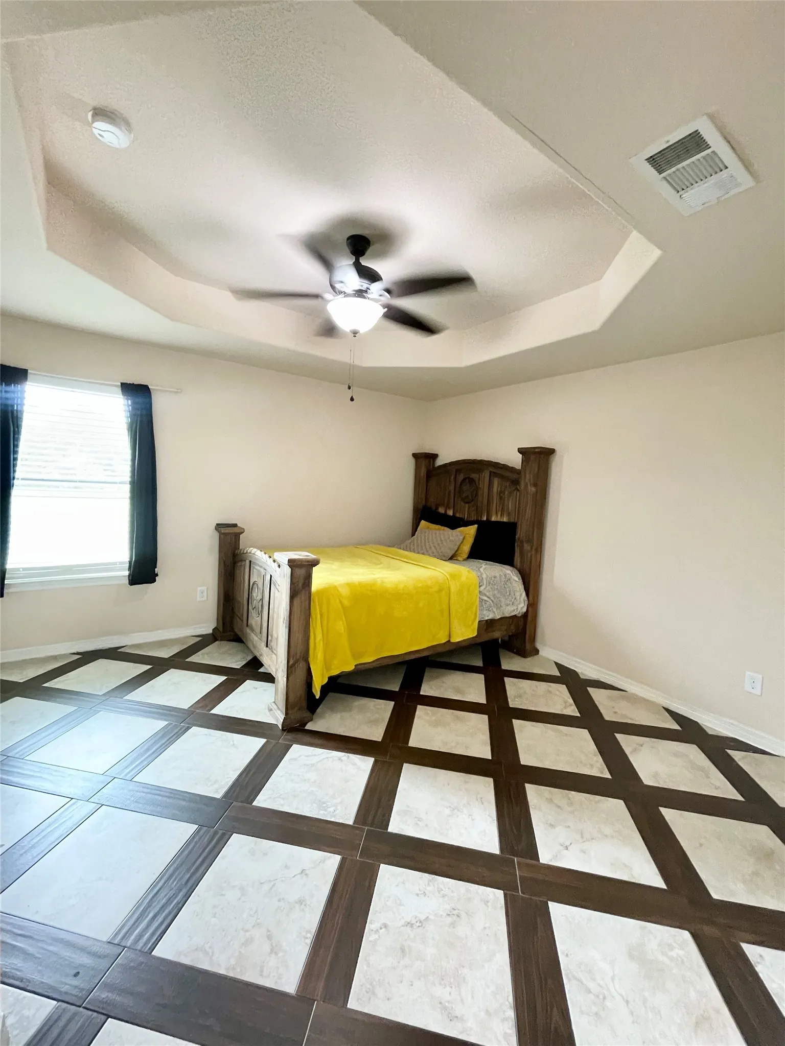 Single Family Residence For Rent in Hunt County , 1581 County Road 1079, Greenville, Texas 75401, 3 Bedroom, 2 Bathroom, Garage spaces, 1,340 Sqft, built in 2017, mls#21390865, Real Estate Agent in Greenville, Homes For Rent in Hunt county, Homes For Rent in Greenville, Realtor in Greenville Texas, Real Estate Brokerage Independent Realty Texas, Luminita Cordes Realtor