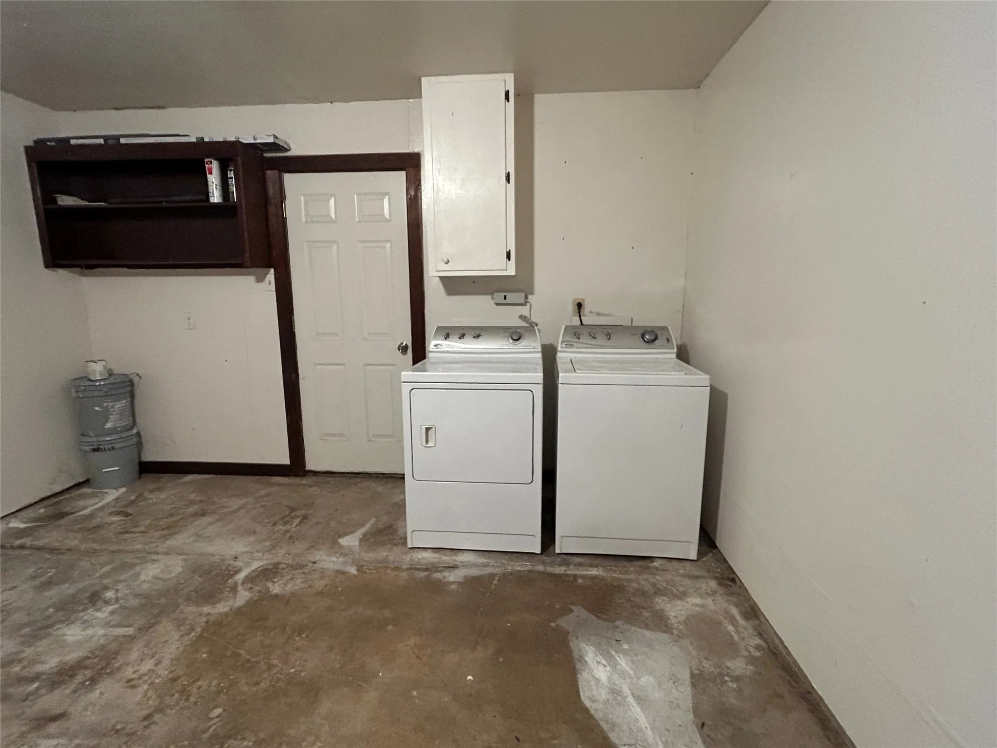 Single Family Residence For Rent in Tarrant County , 301 Walnut Avenue, Azle, Texas 76020, 3 Bedroom, 2 Bathroom, 1 Garage spaces, 1,215 Sqft, built in 1978, mls#21390869, Real Estate Agent in Azle, Homes For Rent in Tarrant county, Homes For Rent in Azle, Realtor in Azle Texas, Real Estate Brokerage Independent Realty Texas, Luminita Cordes Realtor