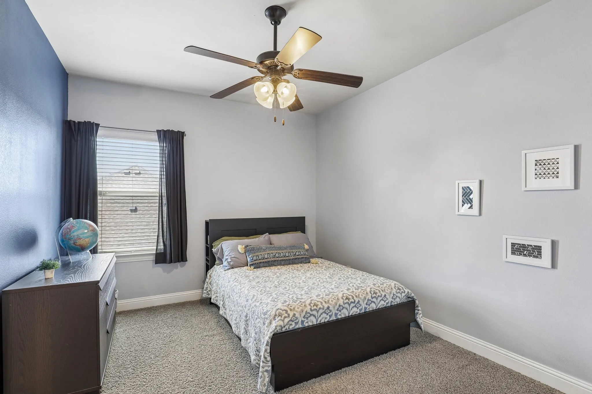 Single Family Residence For Sale in Rockwall County , 676 Princeton Way, Rockwall, Texas 75087, 5 Bedroom, 4 Bathroom, 3 Garage spaces, 3,834 Sqft, built in 2015, mls#21386220, Real Estate Agent in Rockwall, Homes For Sale in Rockwall county, Homes For Sale in Rockwall, Realtor in Rockwall Texas, Real Estate Brokerage Independent Realty Texas, Luminita Cordes Realtor