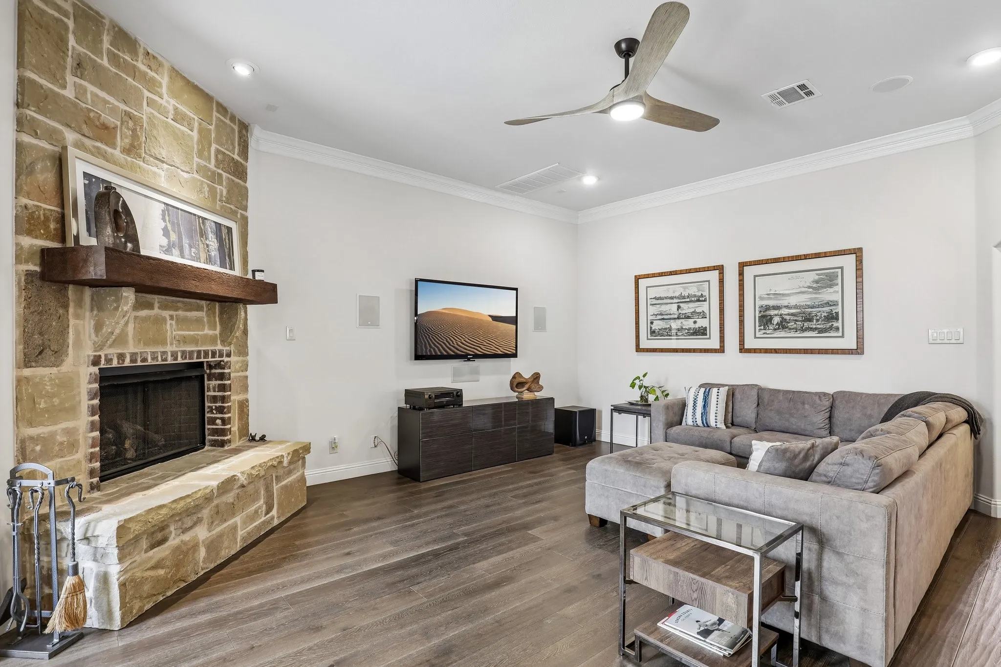 Single Family Residence For Sale in Rockwall County , 676 Princeton Way, Rockwall, Texas 75087, 5 Bedroom, 4 Bathroom, 3 Garage spaces, 3,834 Sqft, built in 2015, mls#21386220, Real Estate Agent in Rockwall, Homes For Sale in Rockwall county, Homes For Sale in Rockwall, Realtor in Rockwall Texas, Real Estate Brokerage Independent Realty Texas, Luminita Cordes Realtor